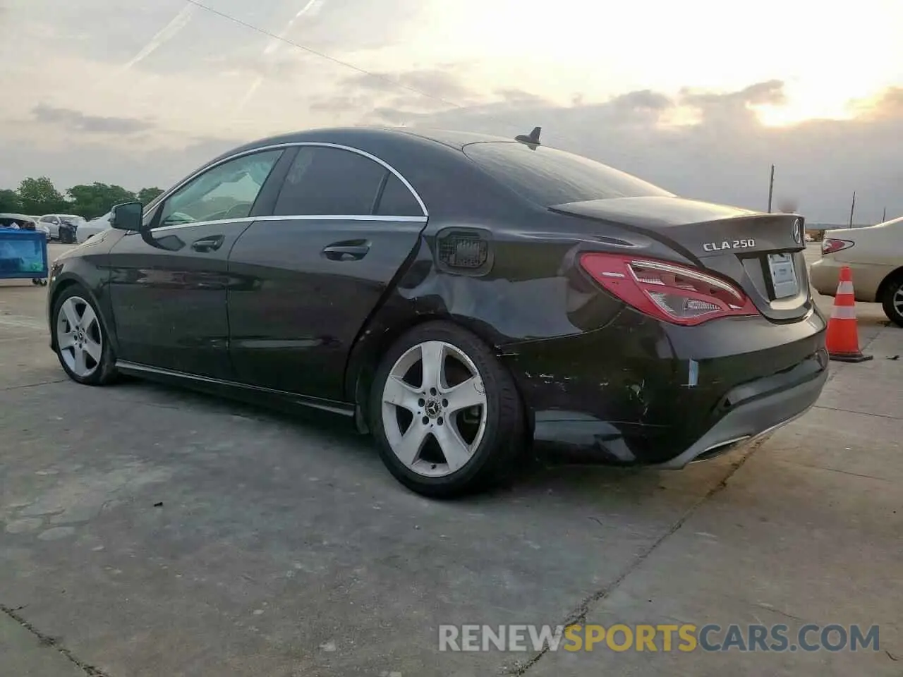 2 Photograph of a damaged car WDDSJ4EB7KN739546 MERCEDES-BENZ CLA-CLASS 2019