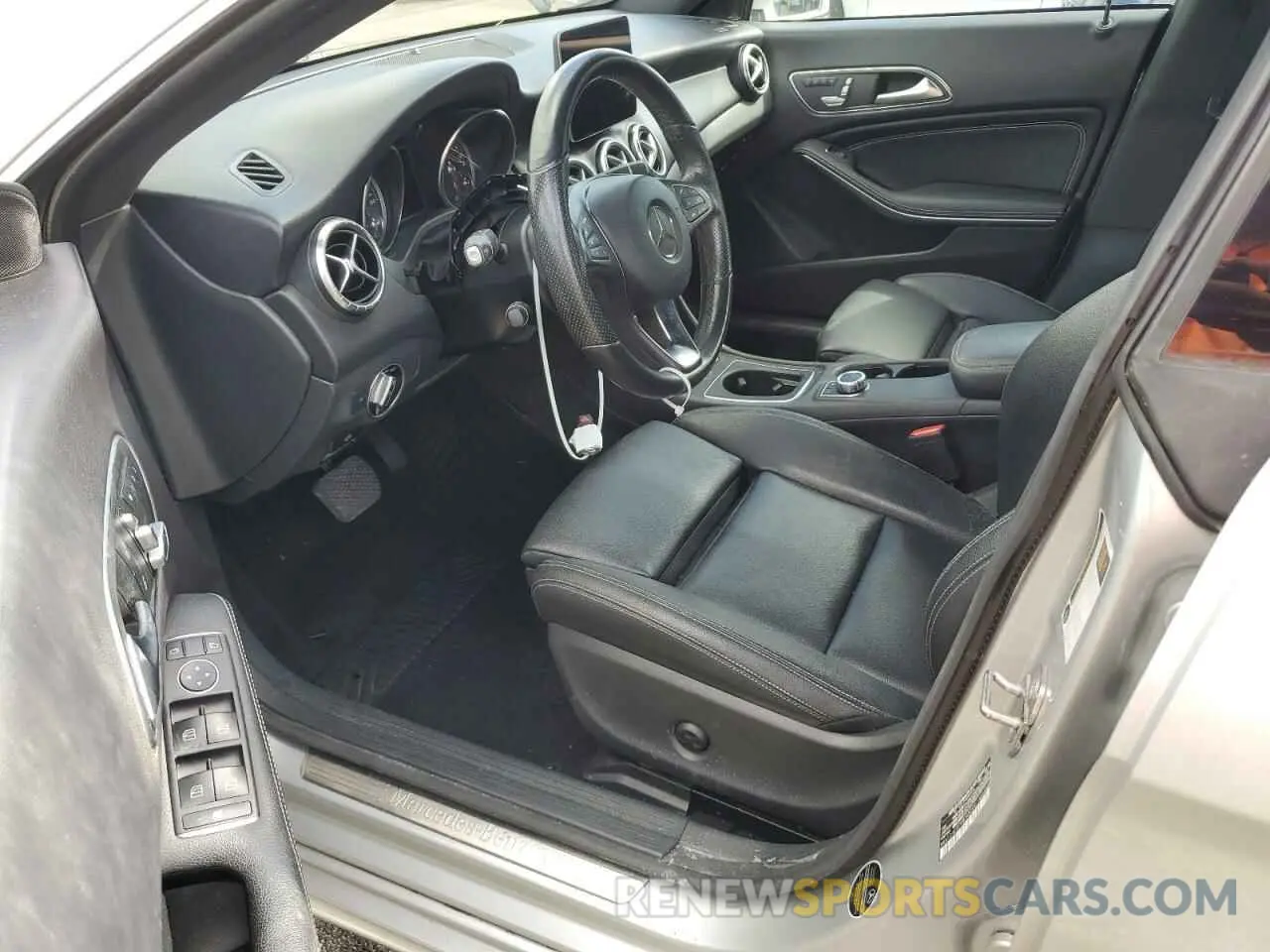 8 Photograph of a damaged car WDDSJ4EB7KN745394 MERCEDES-BENZ CLA-CLASS 2019