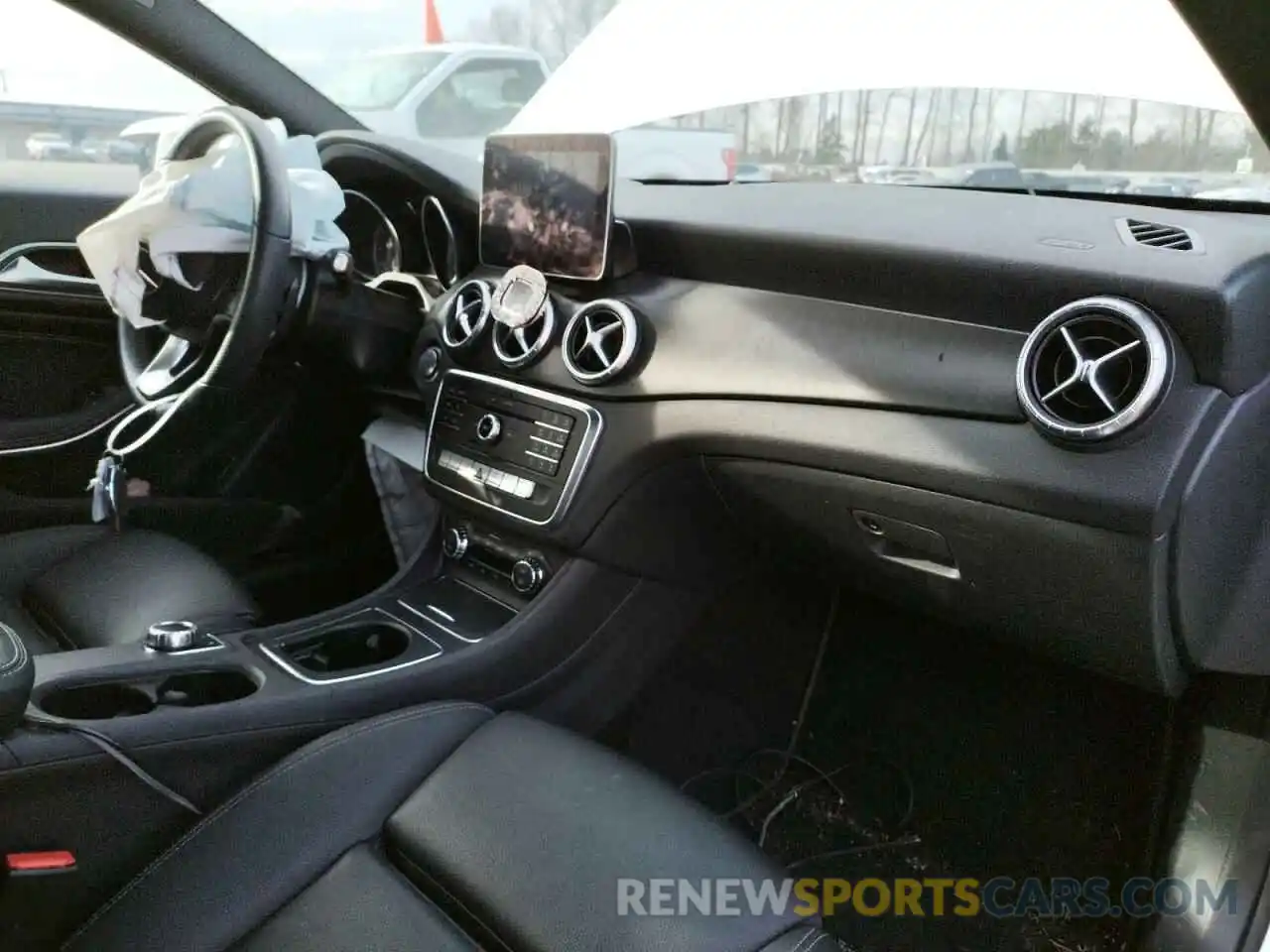 9 Photograph of a damaged car WDDSJ4GB5KN757038 MERCEDES-BENZ CLA-CLASS 2019