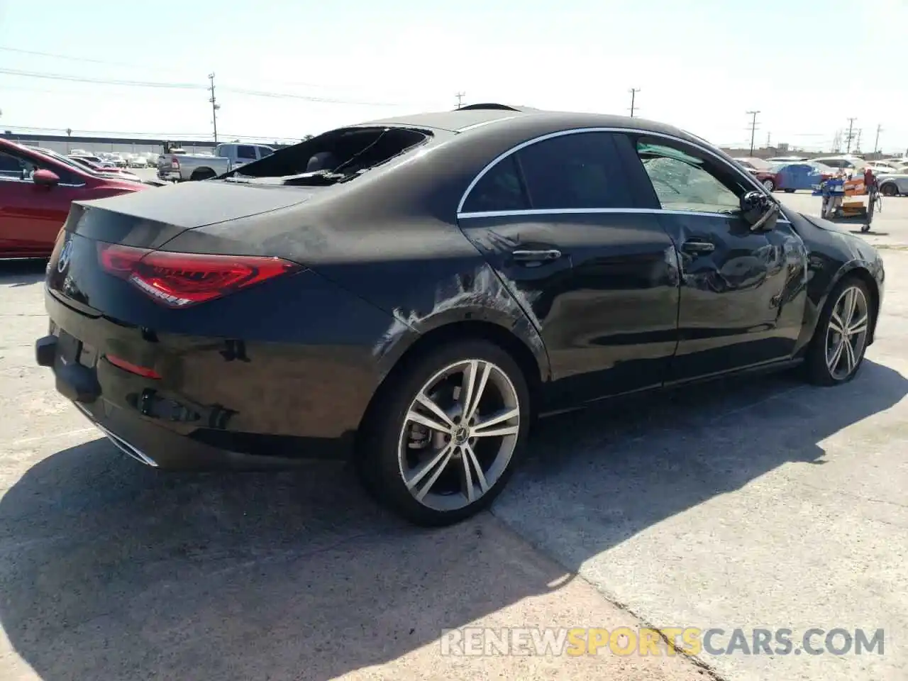 4 Photograph of a damaged car W1K5J4GB1LN125071 MERCEDES-BENZ CLA-CLASS 2020