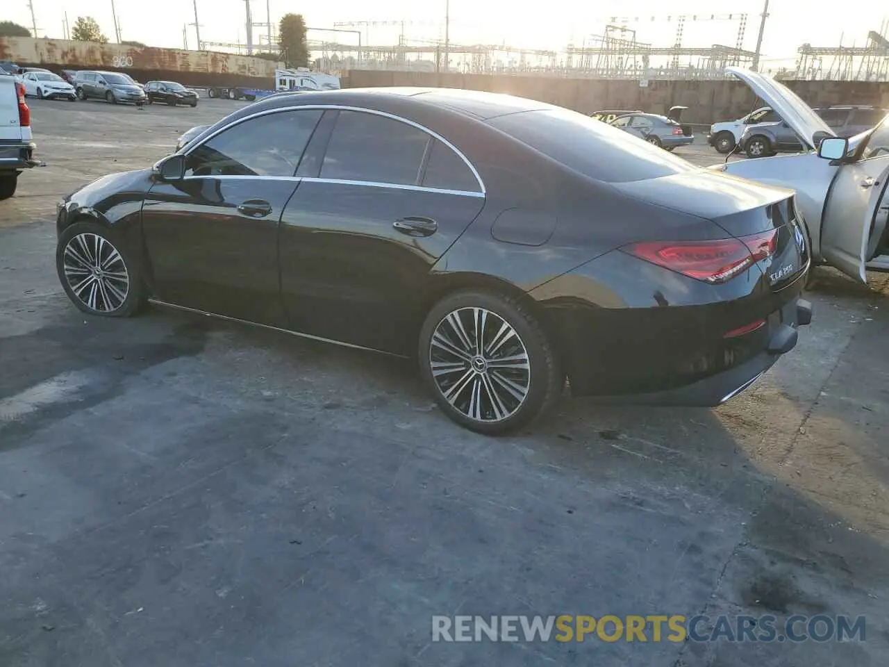 2 Photograph of a damaged car W1K5J4GB5MN221139 MERCEDES-BENZ CLA-CLASS 2021