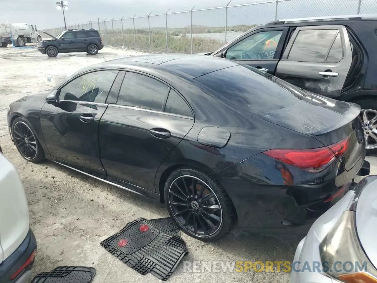 2 Photograph of a damaged car W1K5J4GB0NN282335 MERCEDES-BENZ CLA-CLASS 2022