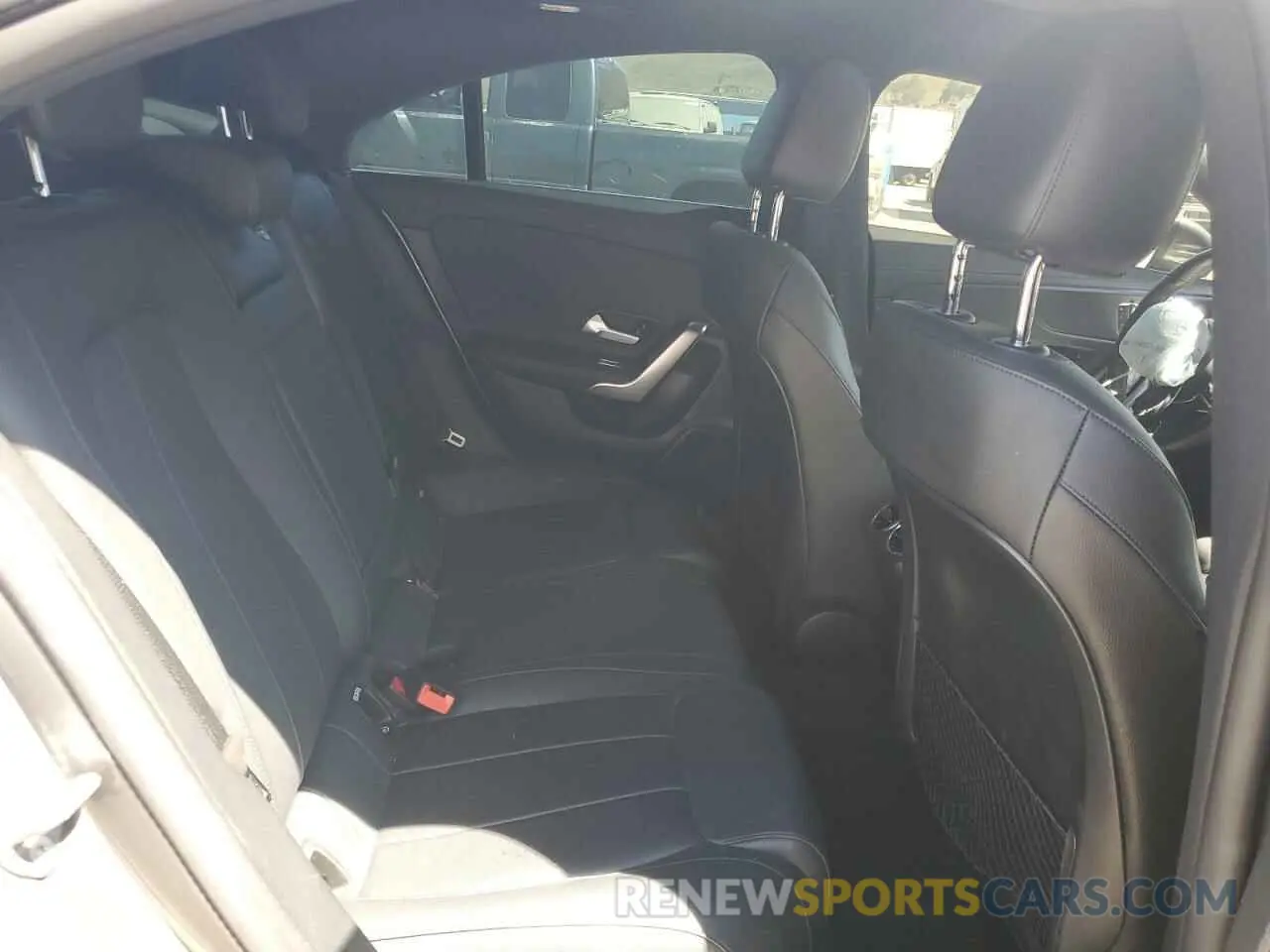 10 Photograph of a damaged car W1K5J4GB4NN321069 MERCEDES-BENZ CLA-CLASS 2022