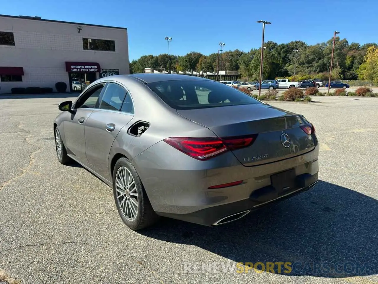 3 Photograph of a damaged car W1K5J4HB6NN321864 MERCEDES-BENZ CLA-CLASS 2022