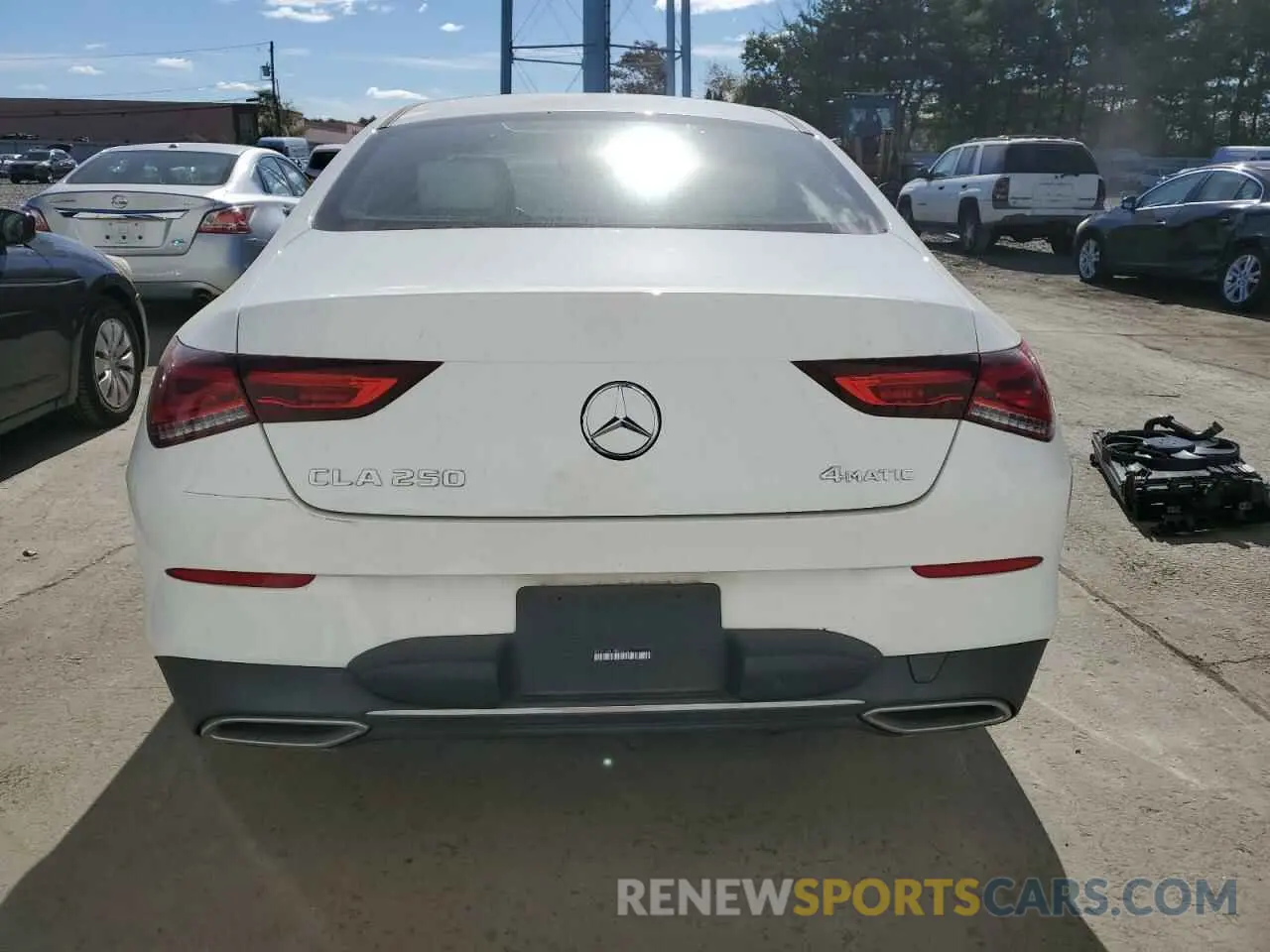 6 Photograph of a damaged car W1K5J4HB7NN267121 MERCEDES-BENZ CLA-CLASS 2022
