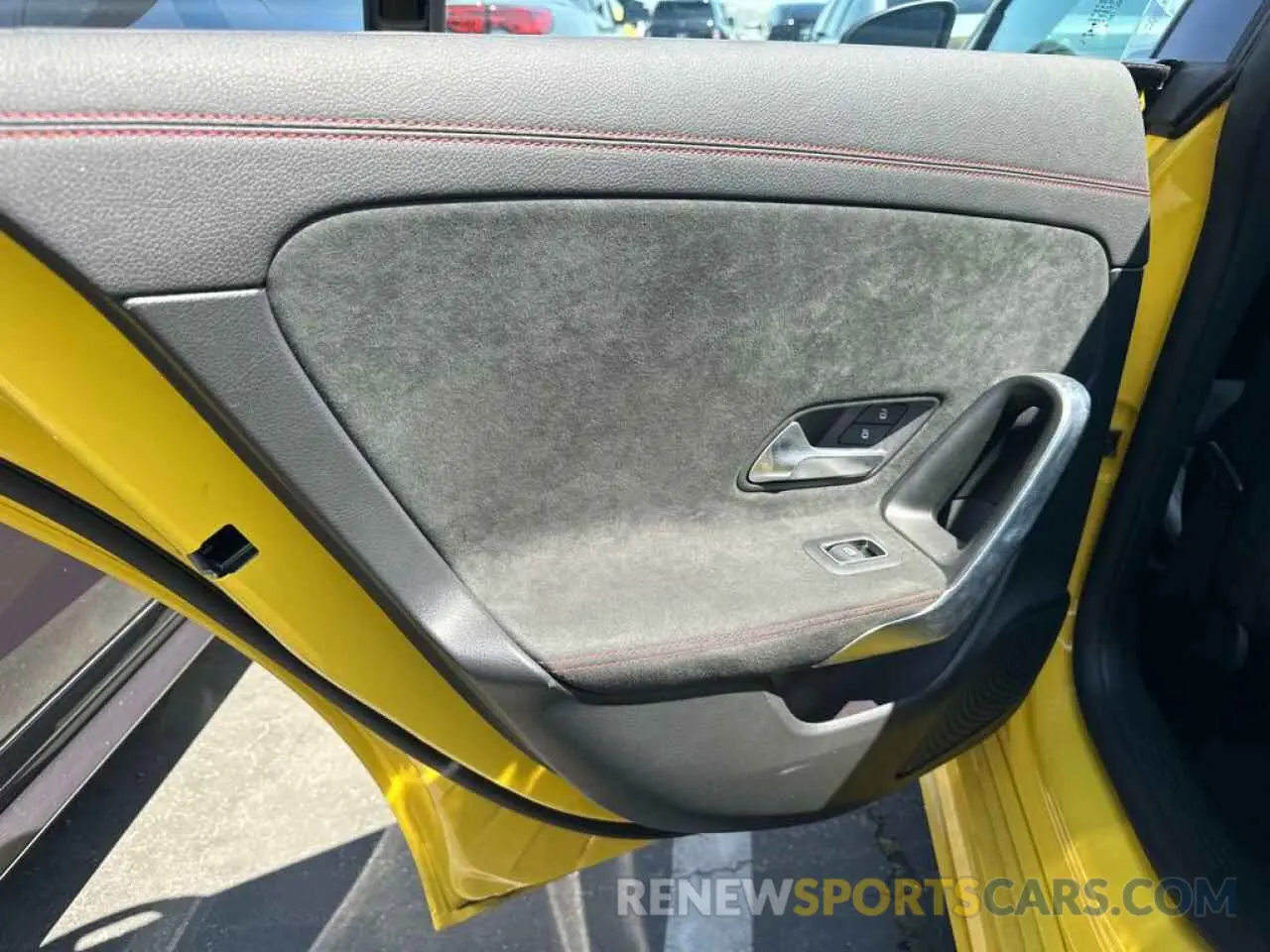 10 Photograph of a damaged car W1K5J4GB8PN386185 MERCEDES-BENZ CLA-CLASS 2023