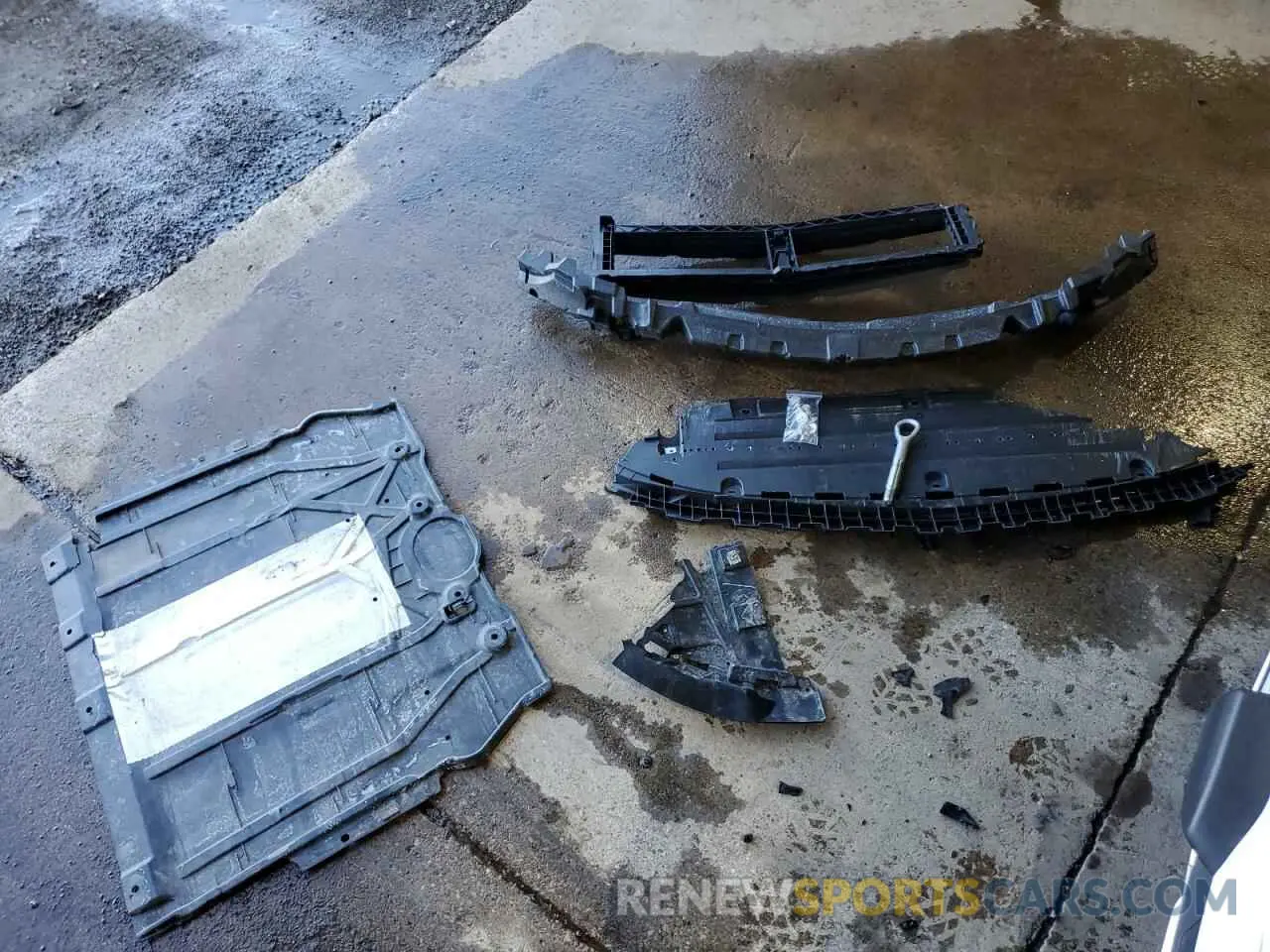 12 Photograph of a damaged car W1K5J4HB5SN511070 MERCEDES-BENZ CLA-CLASS 2025