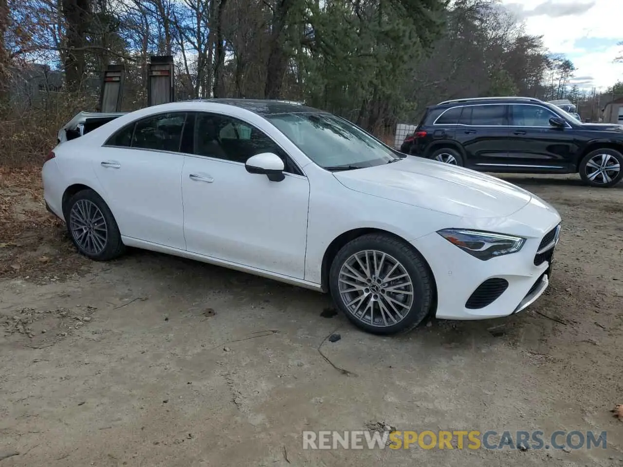 4 Photograph of a damaged car W1K5J4HB9SN513274 MERCEDES-BENZ CLA-CLASS 2025