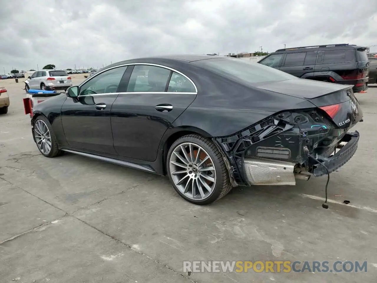 2 Photograph of a damaged car WDD2J5JB4KA033282 MERCEDES-BENZ CLC-CLASS 2019