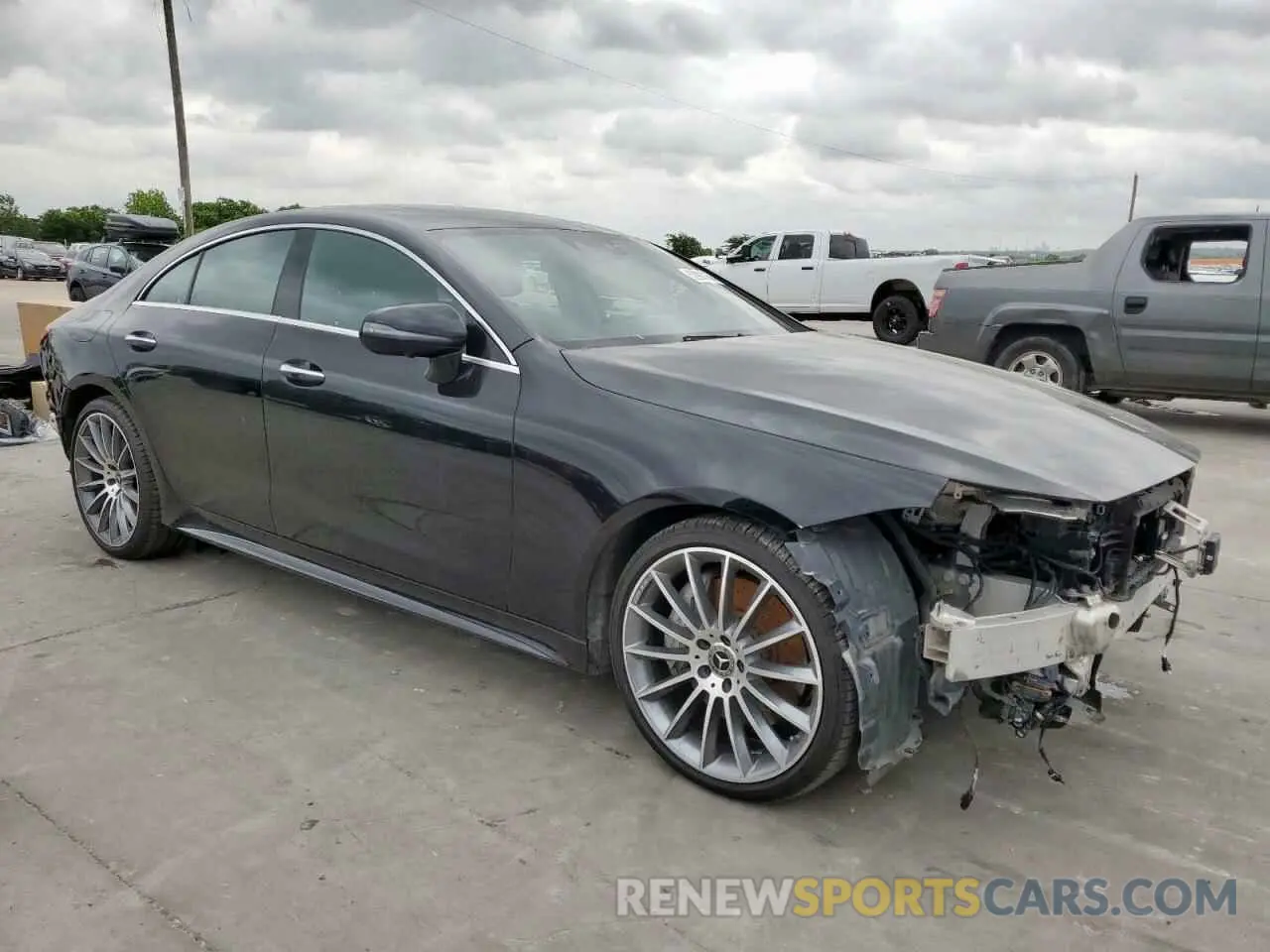 4 Photograph of a damaged car WDD2J5JB4KA033282 MERCEDES-BENZ CLC-CLASS 2019
