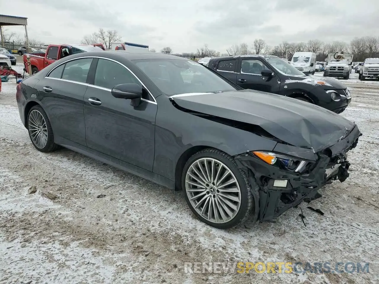 4 Photograph of a damaged car W1K2J5KB6NA095320 MERCEDES-BENZ CLC-CLASS 2022