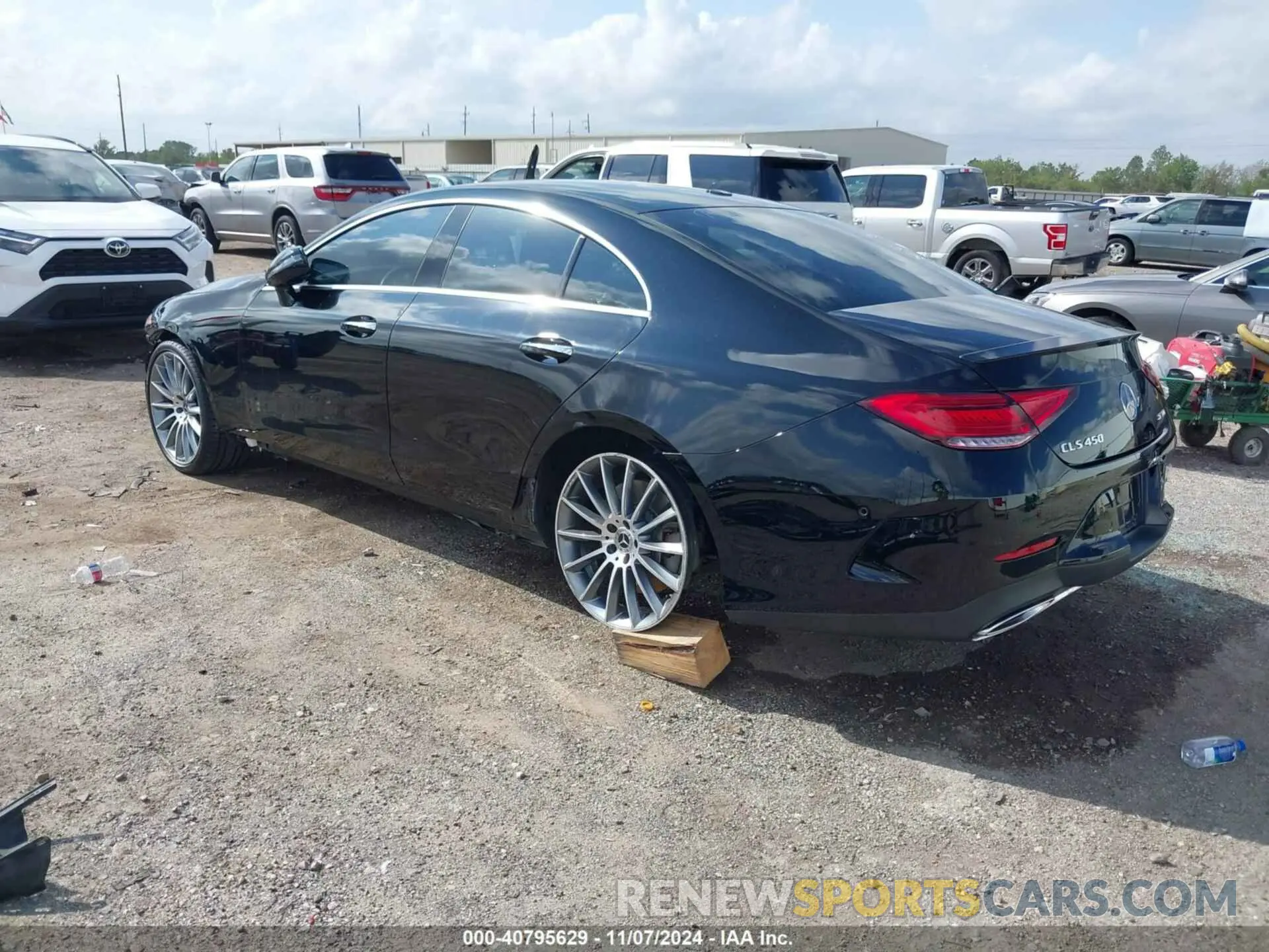 3 Photograph of a damaged car WDD2J5JB2KA035189 MERCEDES-BENZ CLS 450 2019