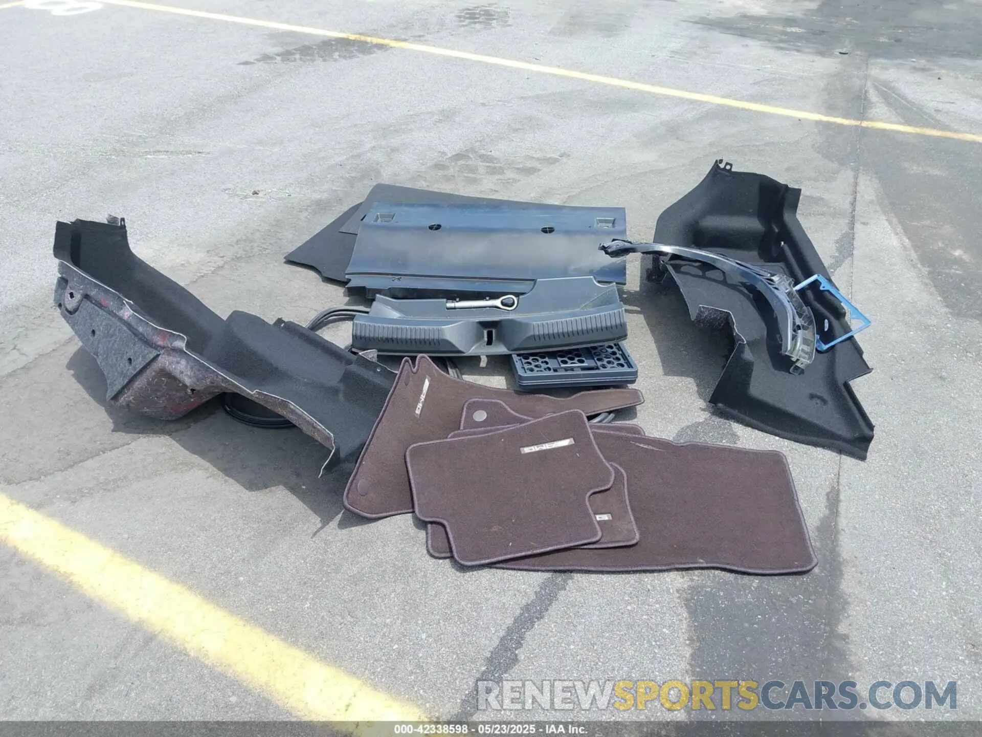 12 Photograph of a damaged car WDD2J5KB1KA019595 MERCEDES-BENZ CLS 450 2019