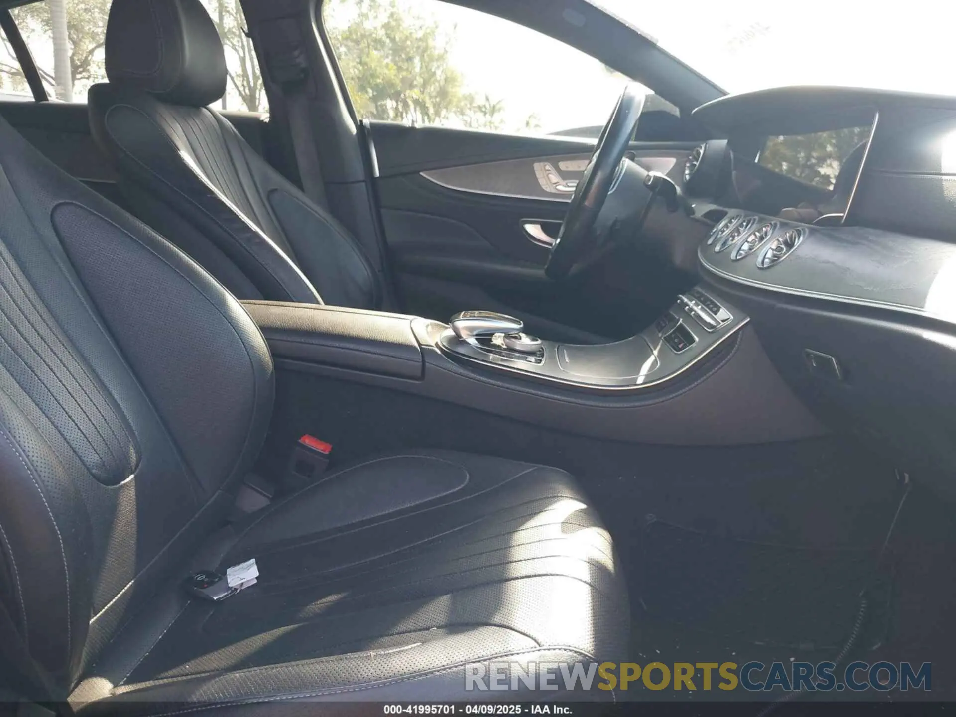5 Photograph of a damaged car WDD2J5KB5KA041082 MERCEDES-BENZ CLS 450 2019