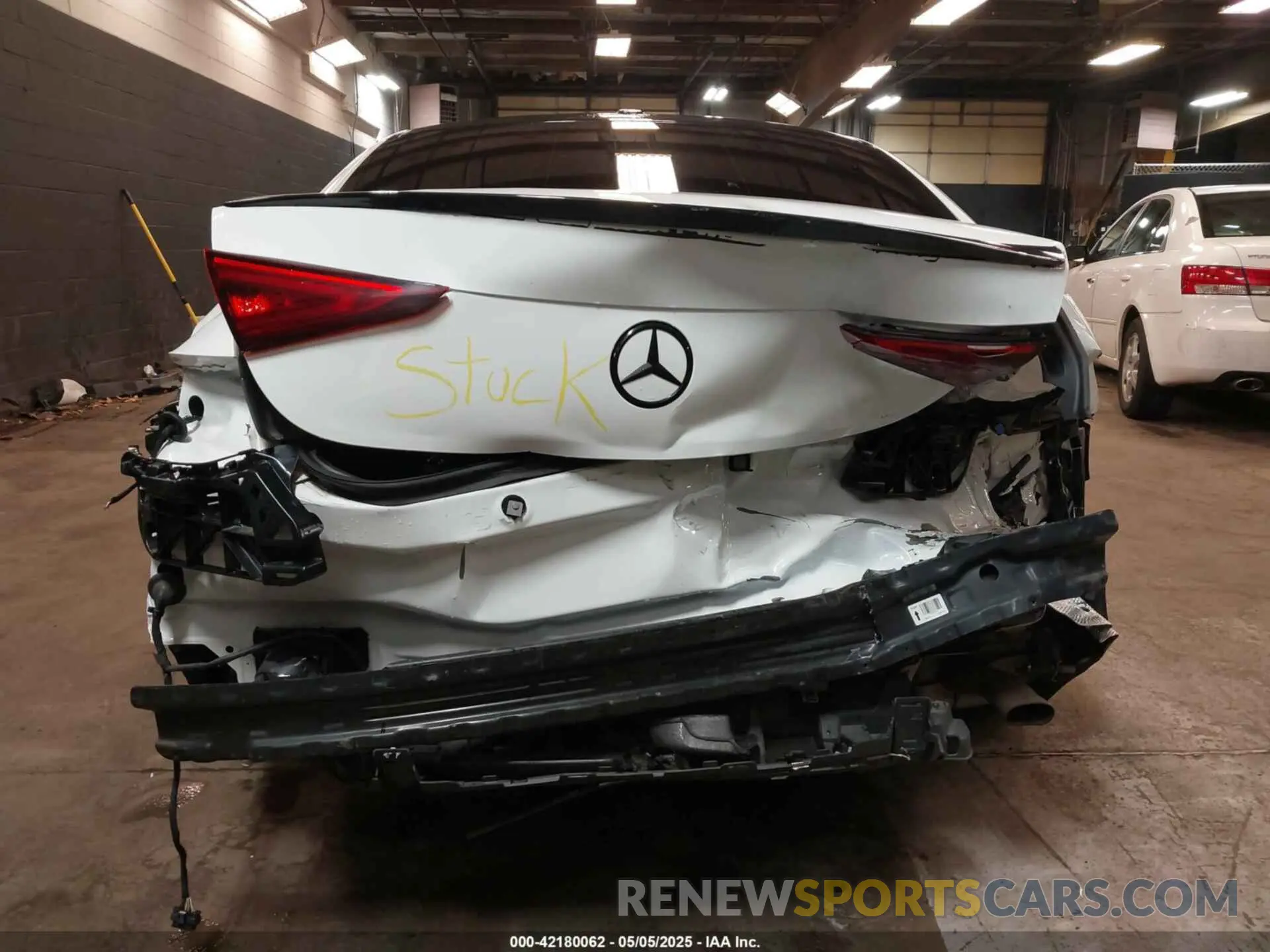 16 Photograph of a damaged car W1K2J5KB3LA071859 MERCEDES-BENZ CLS 450 2020