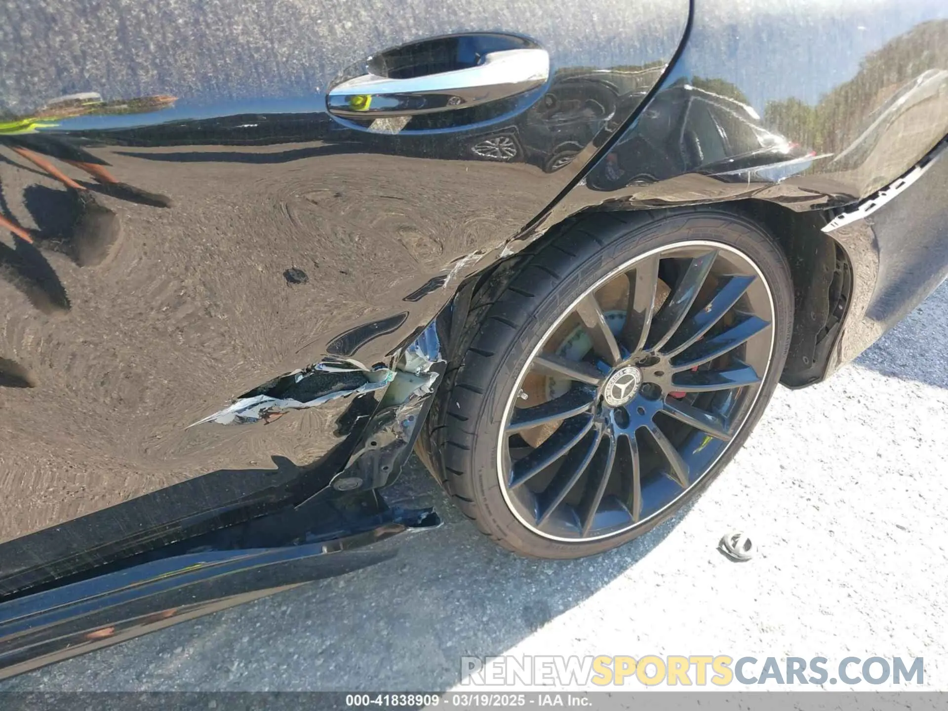 6 Photograph of a damaged car W1K2J5KB6LA073394 MERCEDES-BENZ CLS 450 2020