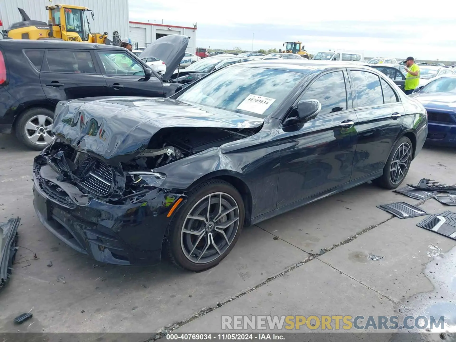 2 Photograph of a damaged car W1KZF8DB8NB091665 MERCEDES-BENZ E 2022