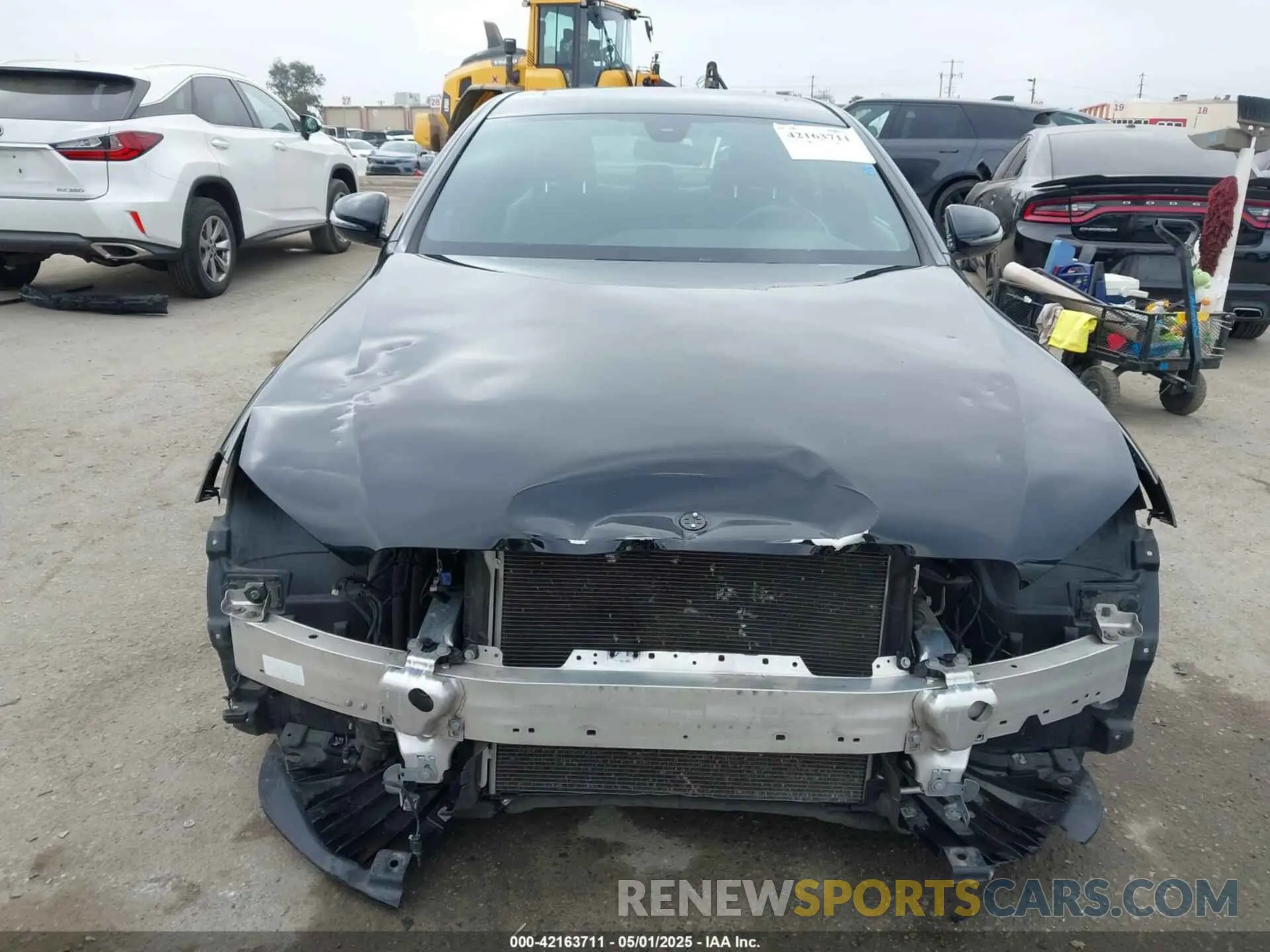 13 Photograph of a damaged car WDDZF4JB0KA639270 MERCEDES-BENZ E 300 2019