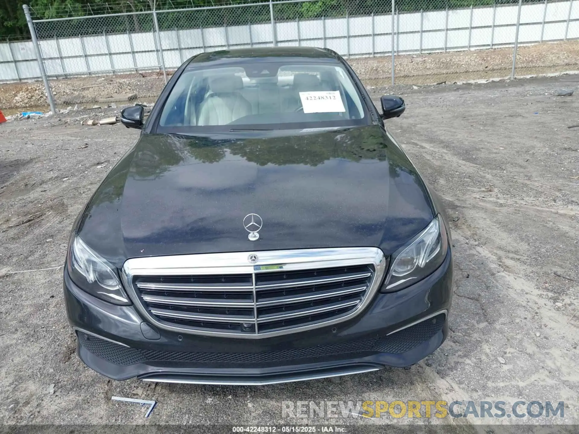 12 Photograph of a damaged car WDDZF4JB1KA580990 MERCEDES-BENZ E 300 2019