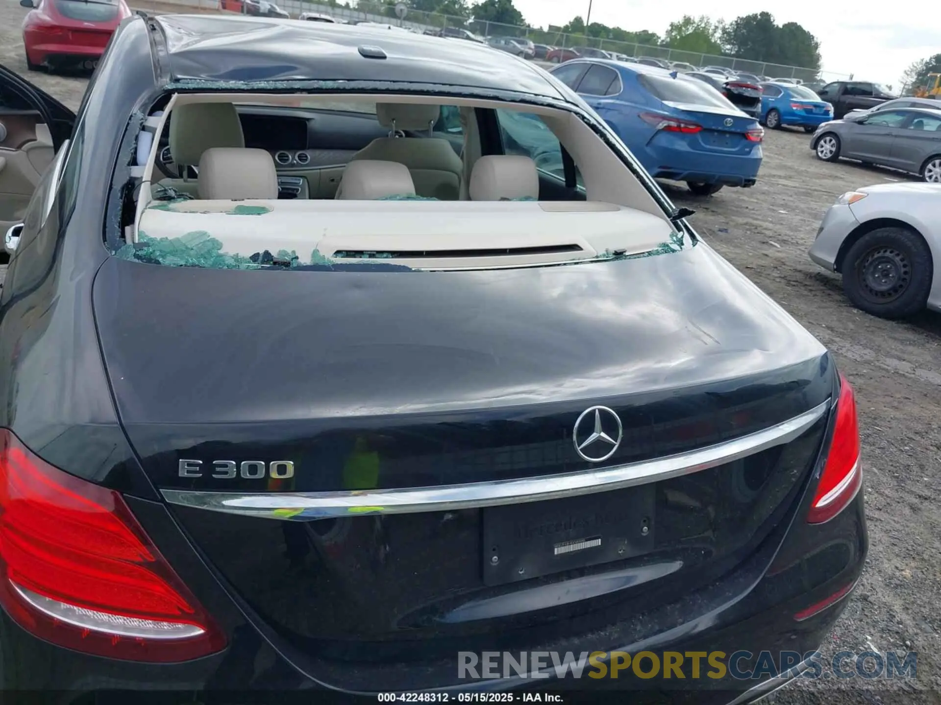 6 Photograph of a damaged car WDDZF4JB1KA580990 MERCEDES-BENZ E 300 2019