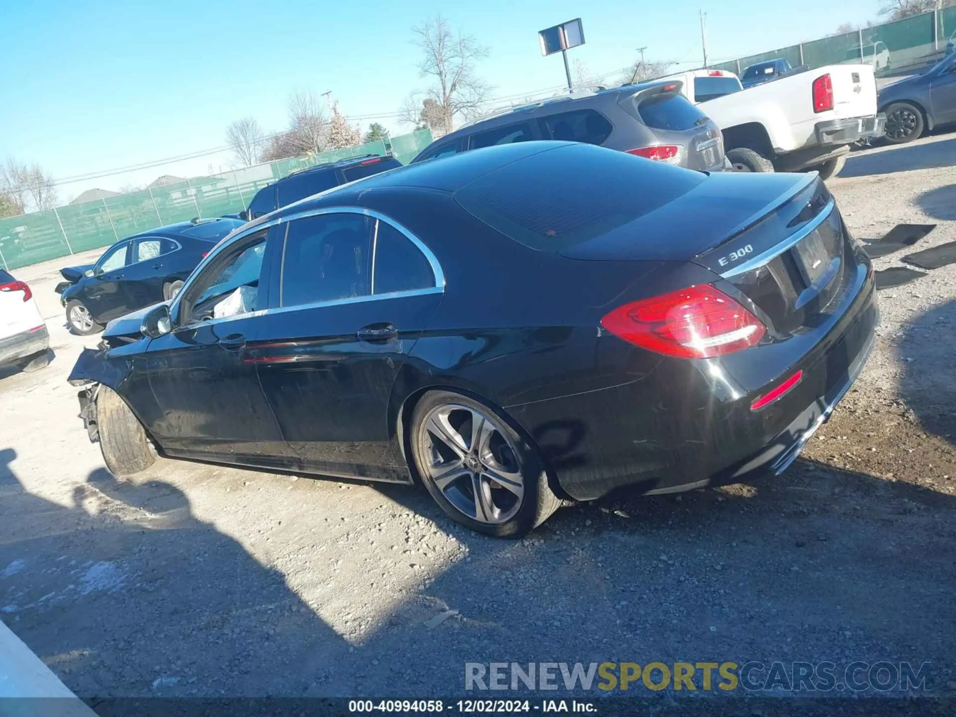 14 Photograph of a damaged car WDDZF4JB2KA526498 MERCEDES-BENZ E 300 2019