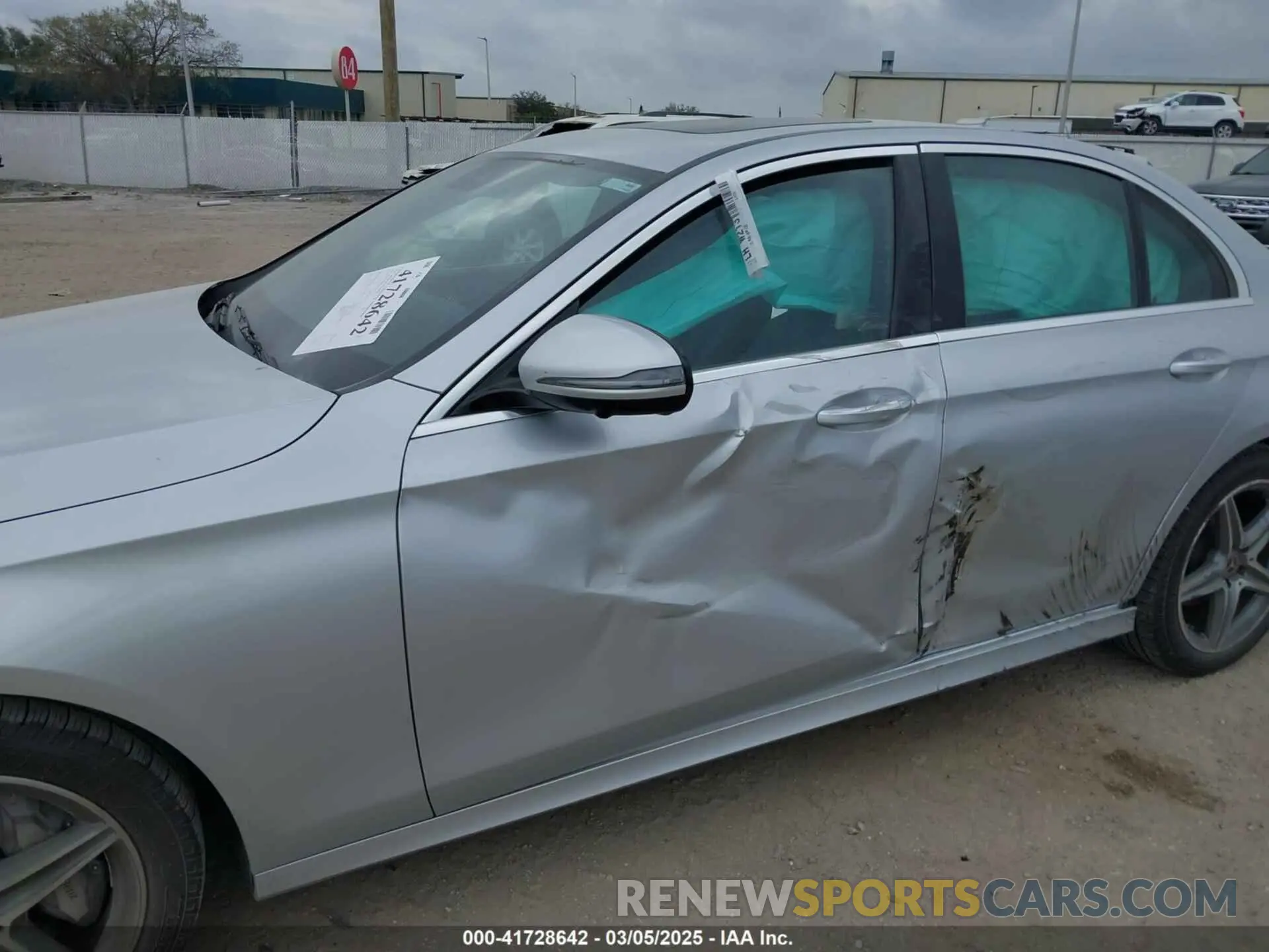 6 Photograph of a damaged car WDDZF4JB6KA515701 MERCEDES-BENZ E 300 2019