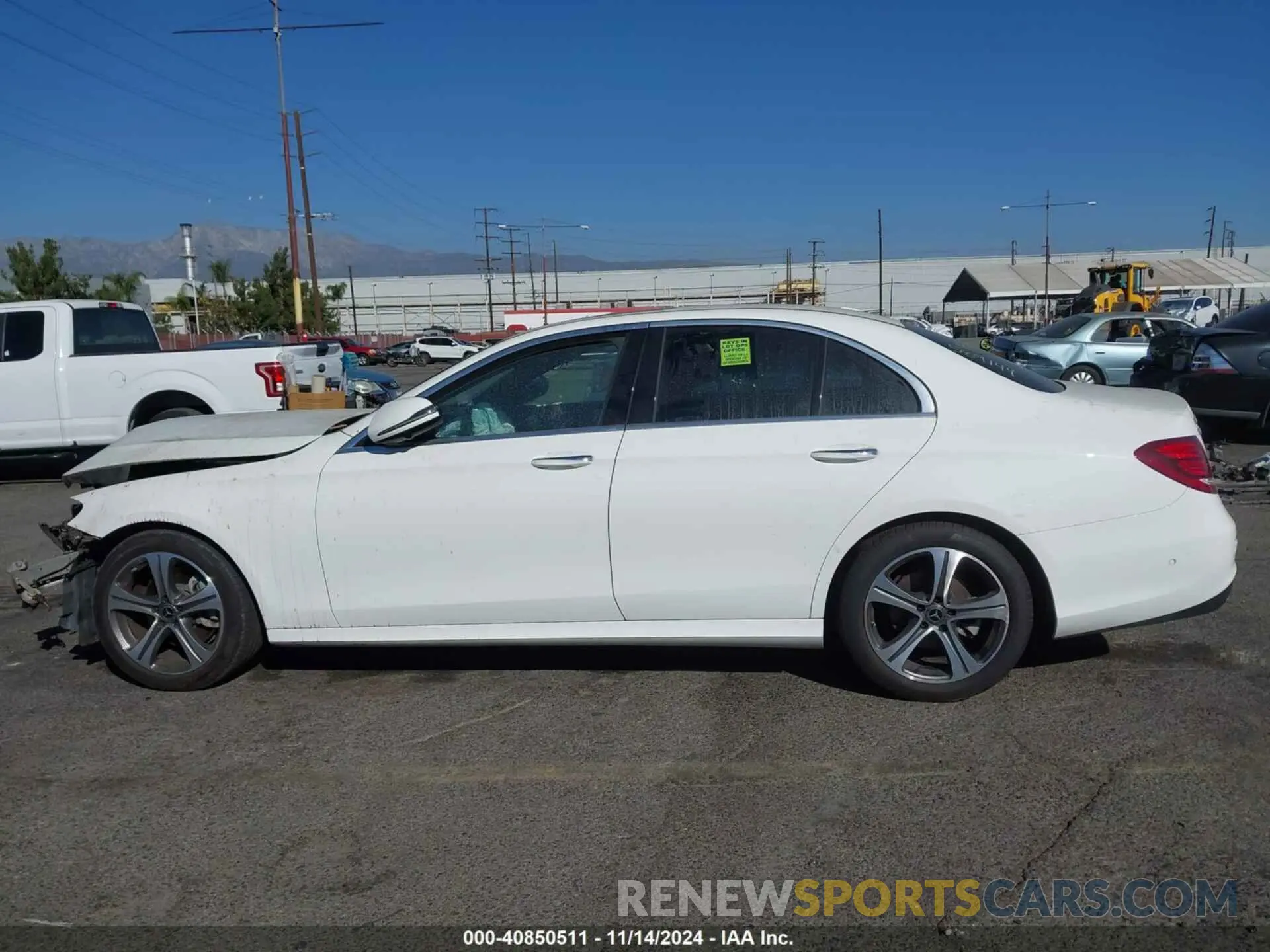 15 Photograph of a damaged car WDDZF4JB7KA589144 MERCEDES-BENZ E 300 2019