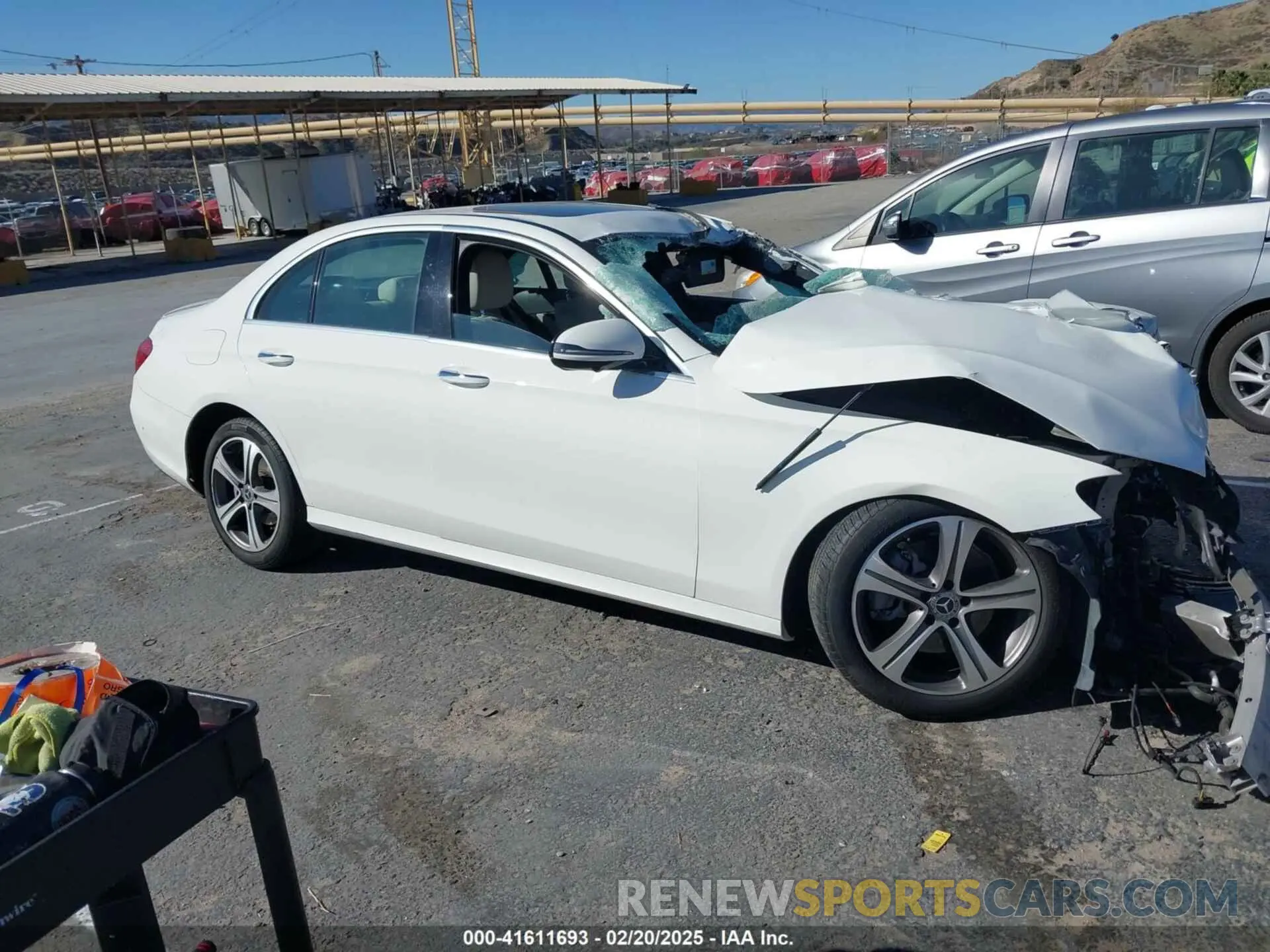1 Photograph of a damaged car WDDZF4JB8KA505980 MERCEDES-BENZ E 300 2019