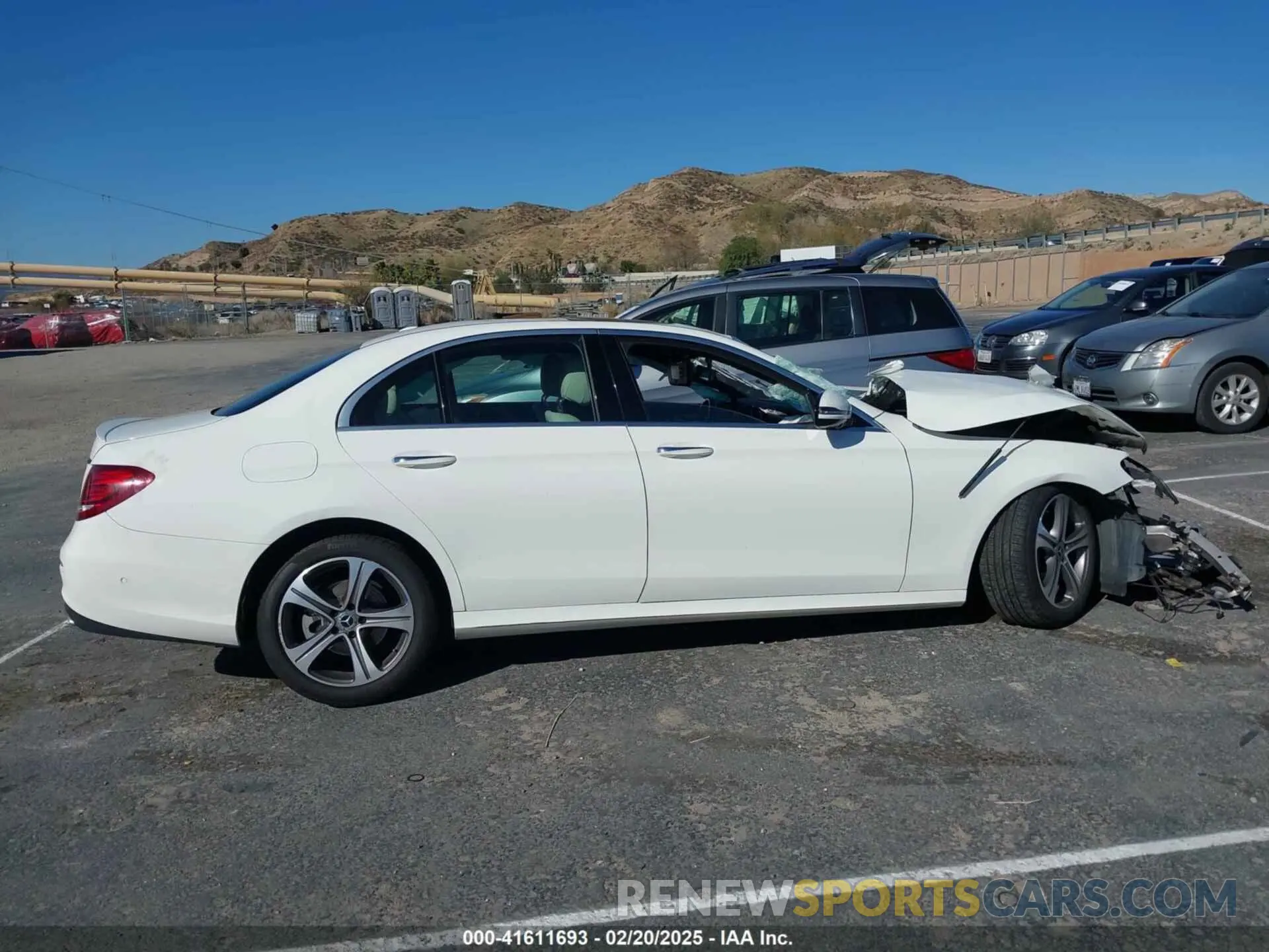 12 Photograph of a damaged car WDDZF4JB8KA505980 MERCEDES-BENZ E 300 2019