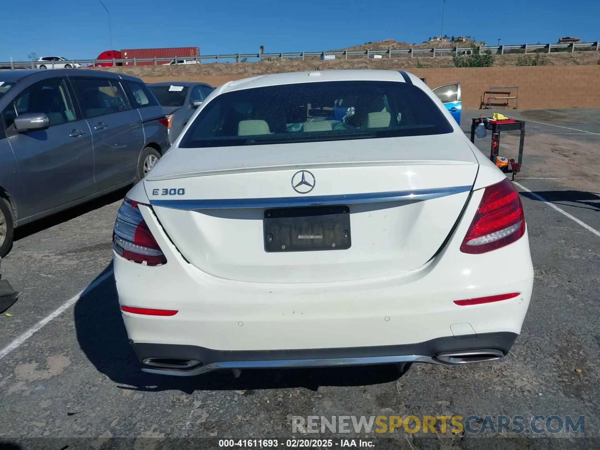 15 Photograph of a damaged car WDDZF4JB8KA505980 MERCEDES-BENZ E 300 2019
