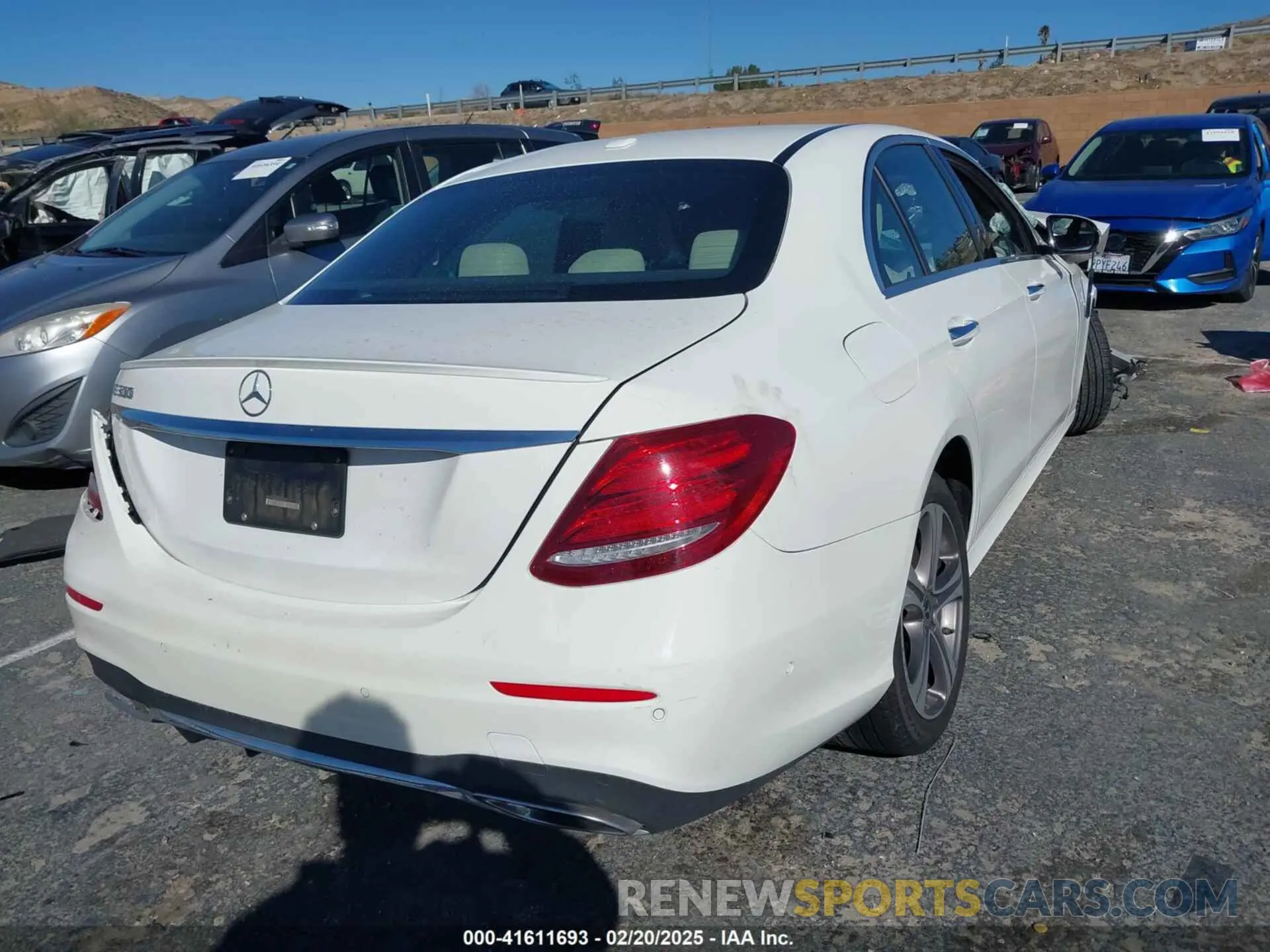 4 Photograph of a damaged car WDDZF4JB8KA505980 MERCEDES-BENZ E 300 2019