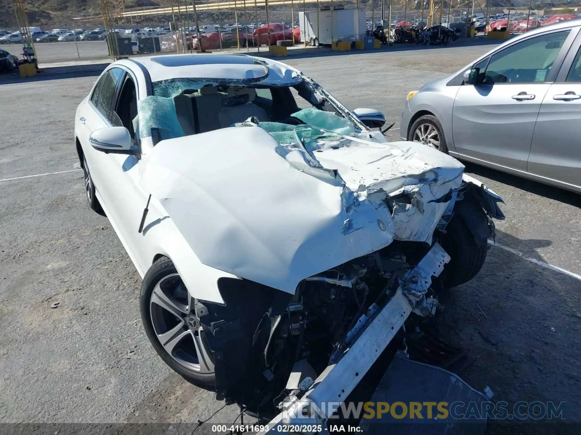 6 Photograph of a damaged car WDDZF4JB8KA505980 MERCEDES-BENZ E 300 2019