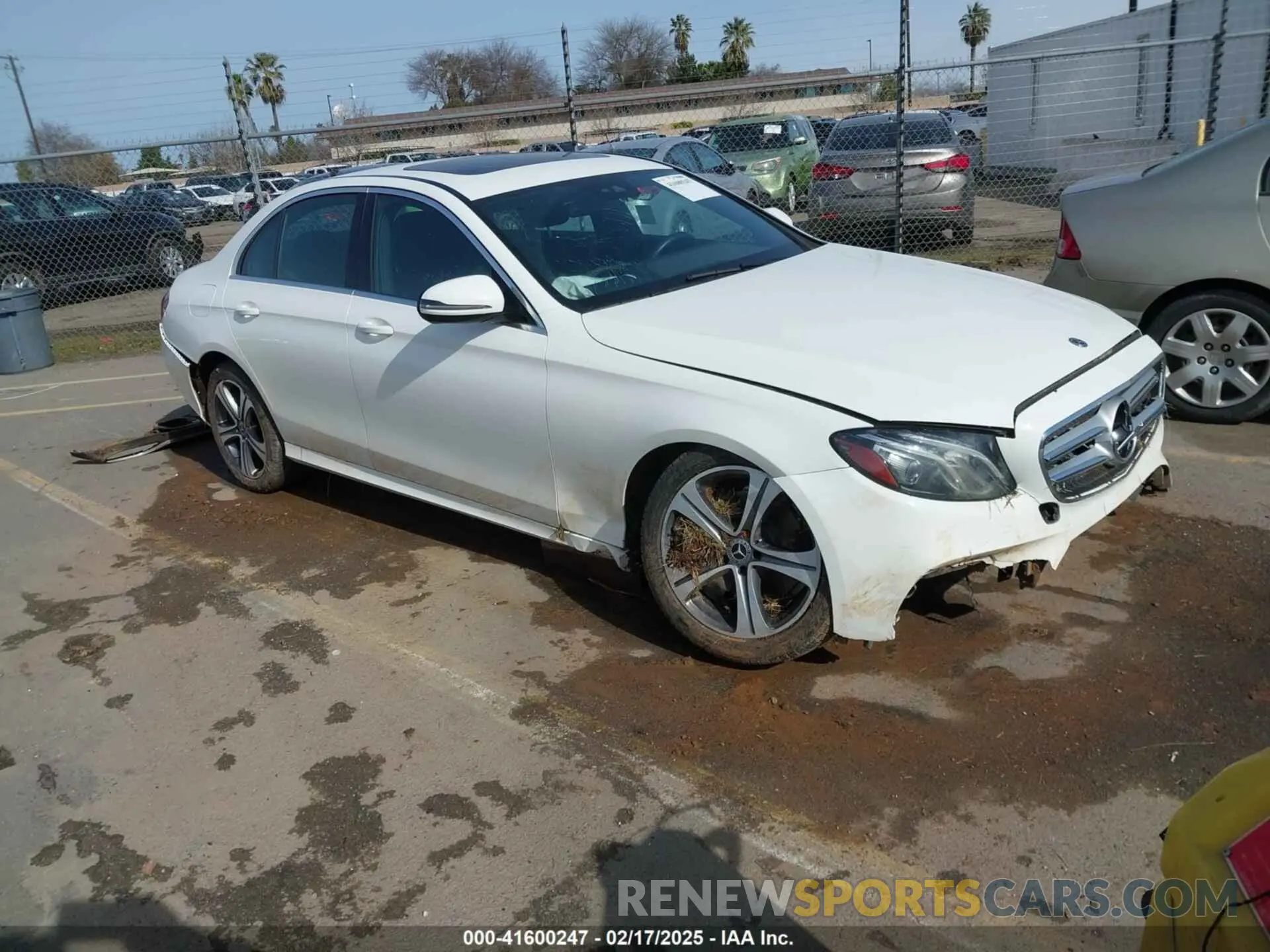 1 Photograph of a damaged car WDDZF4JB8KA597205 MERCEDES-BENZ E 300 2019