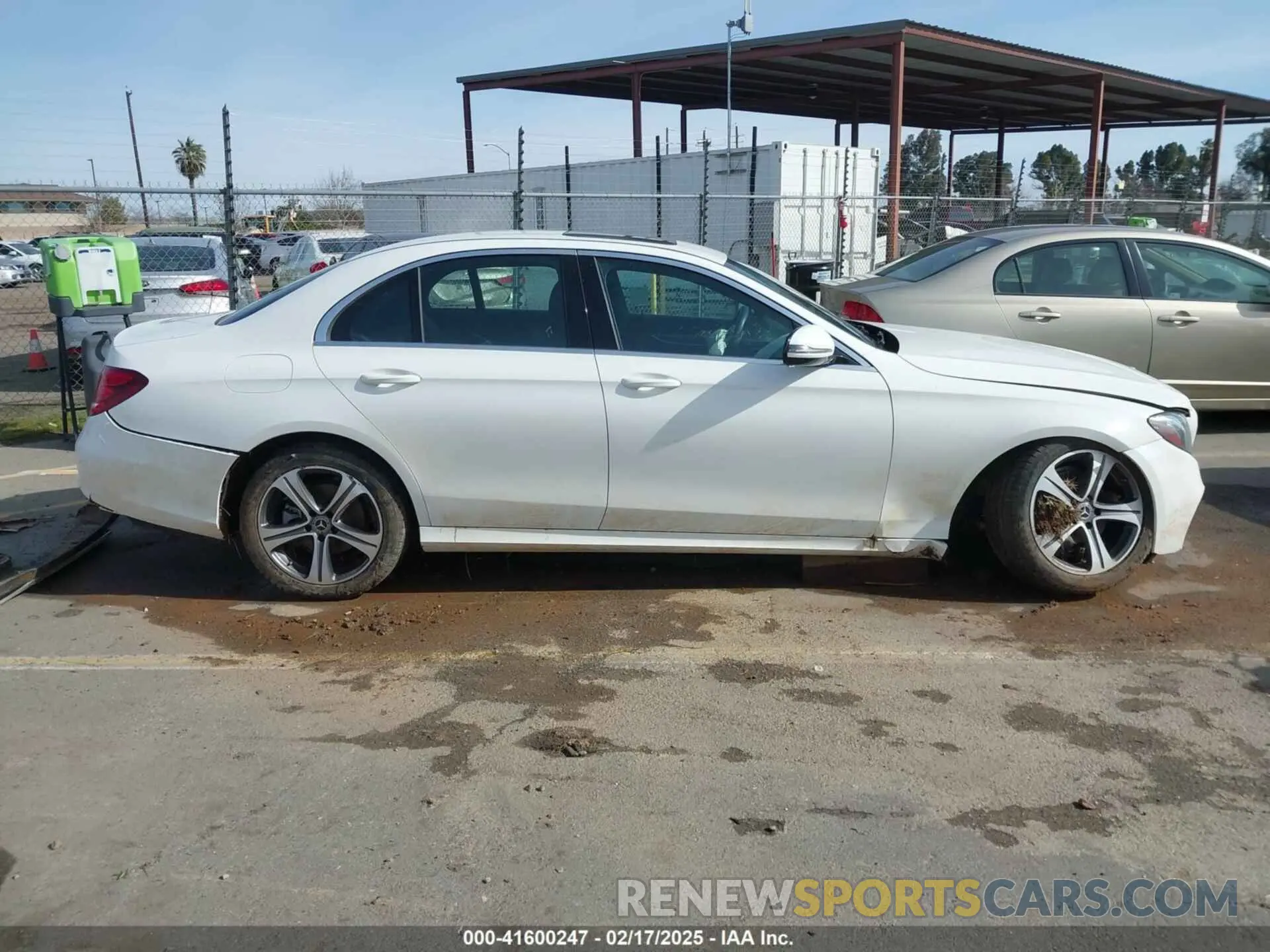 13 Photograph of a damaged car WDDZF4JB8KA597205 MERCEDES-BENZ E 300 2019