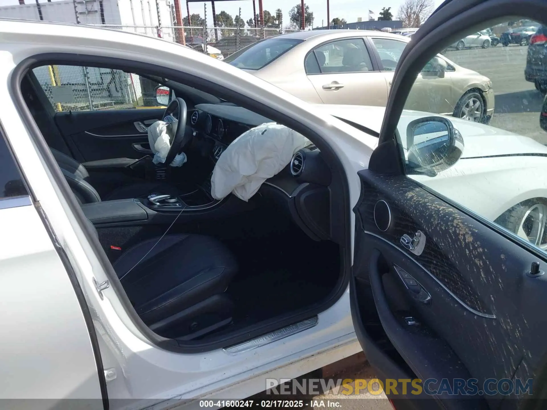 5 Photograph of a damaged car WDDZF4JB8KA597205 MERCEDES-BENZ E 300 2019