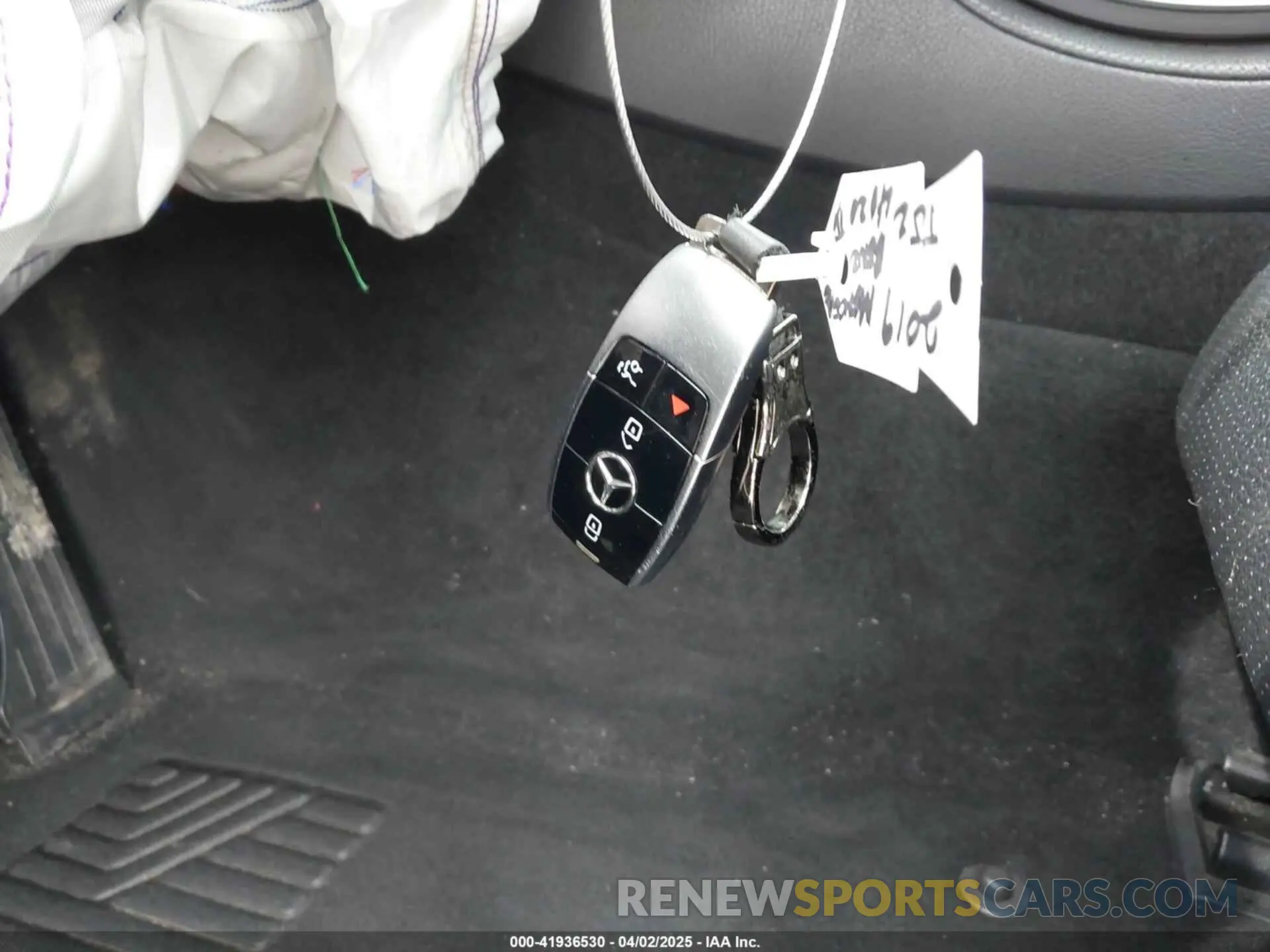 11 Photograph of a damaged car WDDZF4JB9KA547672 MERCEDES-BENZ E 300 2019