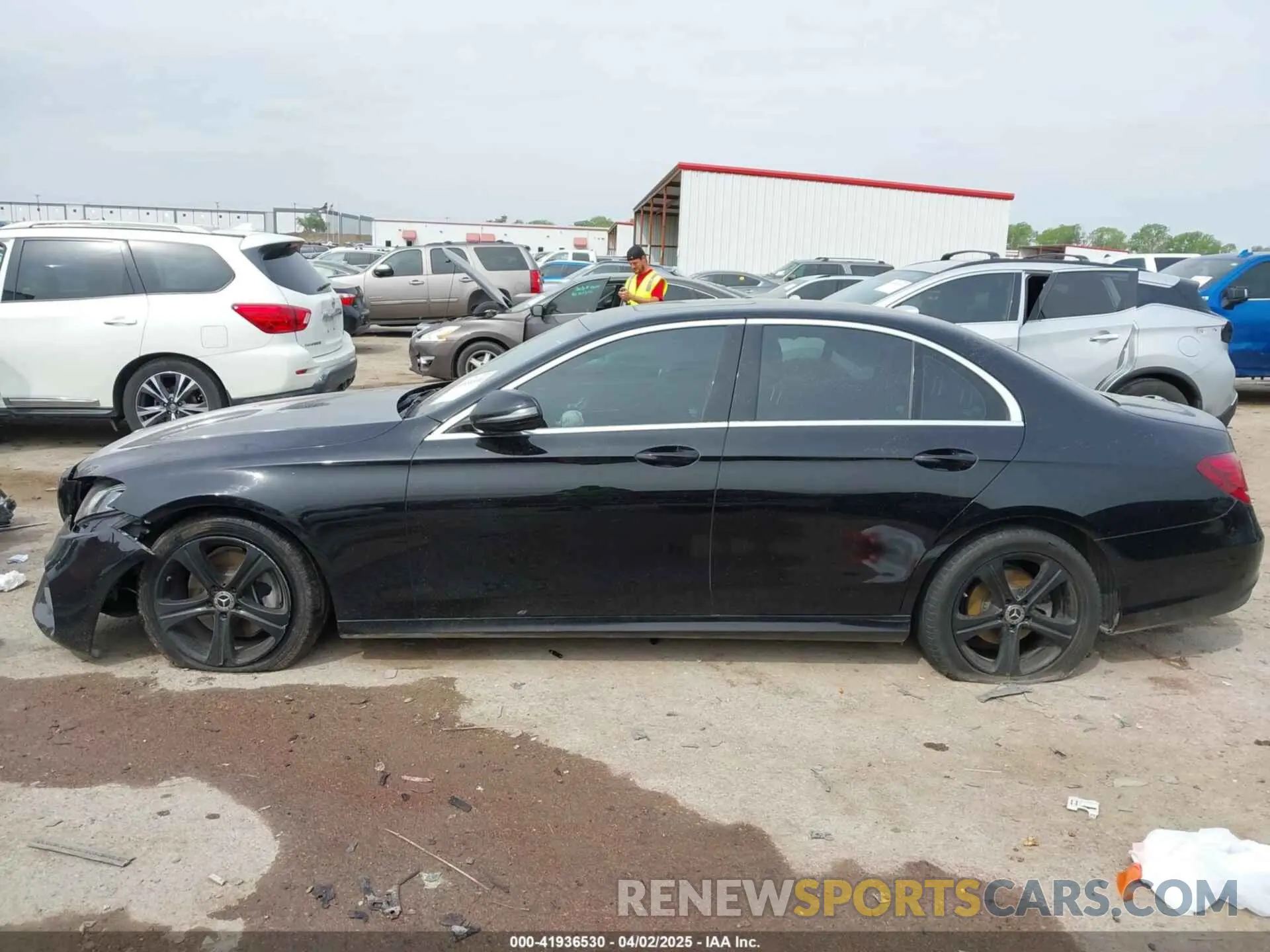 14 Photograph of a damaged car WDDZF4JB9KA547672 MERCEDES-BENZ E 300 2019