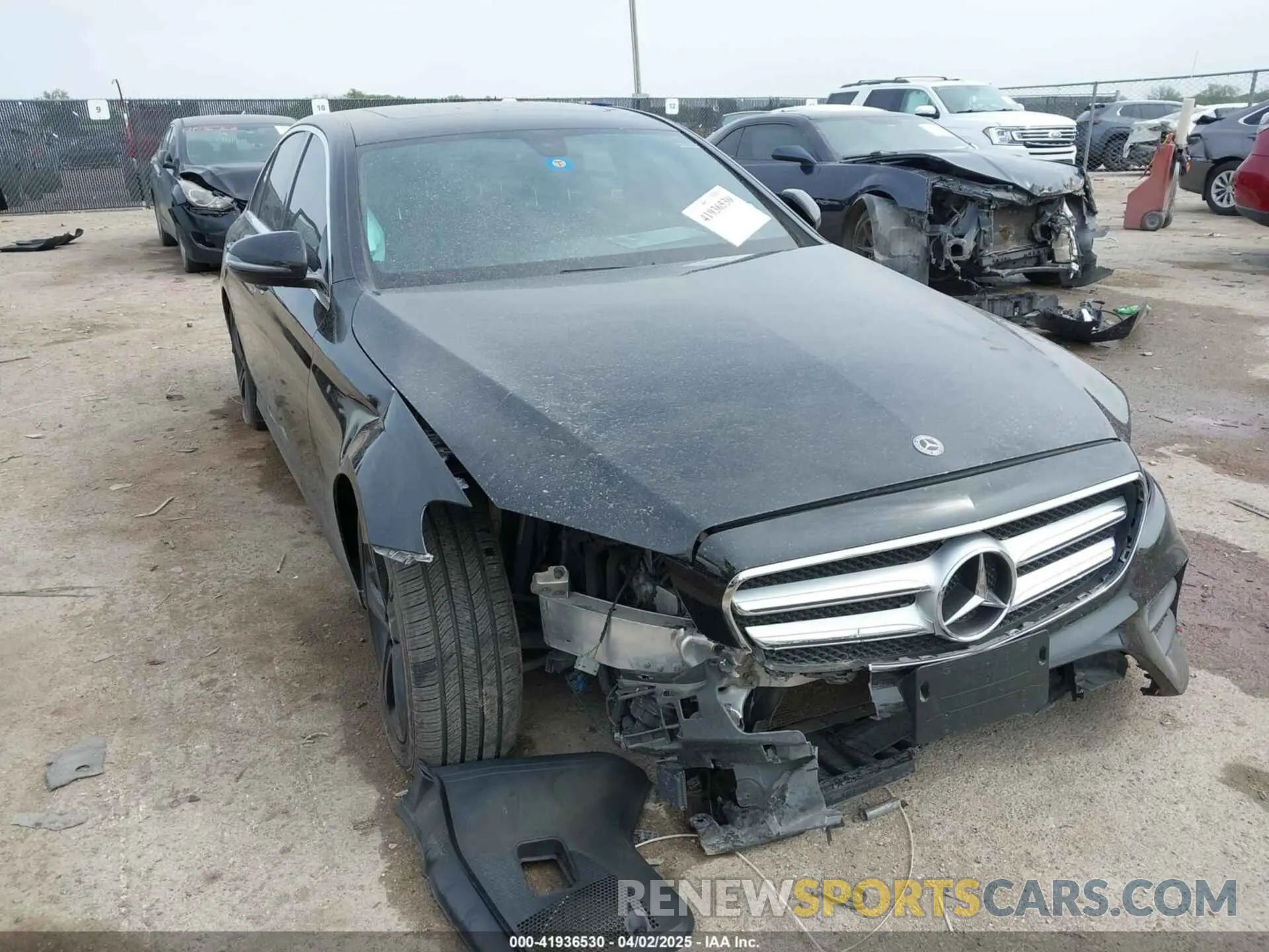 6 Photograph of a damaged car WDDZF4JB9KA547672 MERCEDES-BENZ E 300 2019
