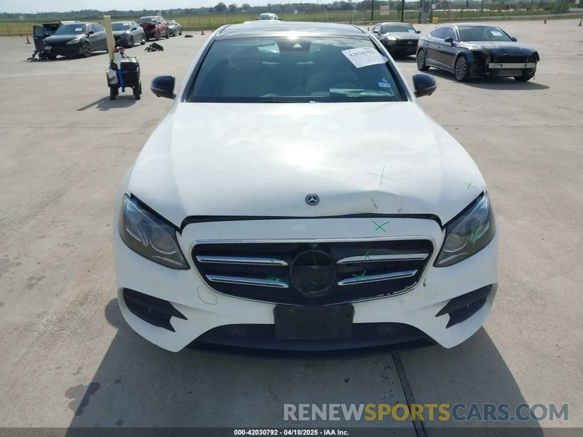 12 Photograph of a damaged car WDDZF4JBXKA504054 MERCEDES-BENZ E 300 2019
