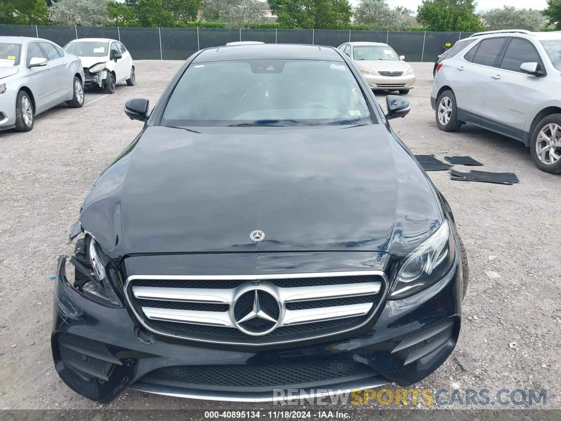 11 Photograph of a damaged car WDDZF4JBXKA521758 MERCEDES-BENZ E 300 2019