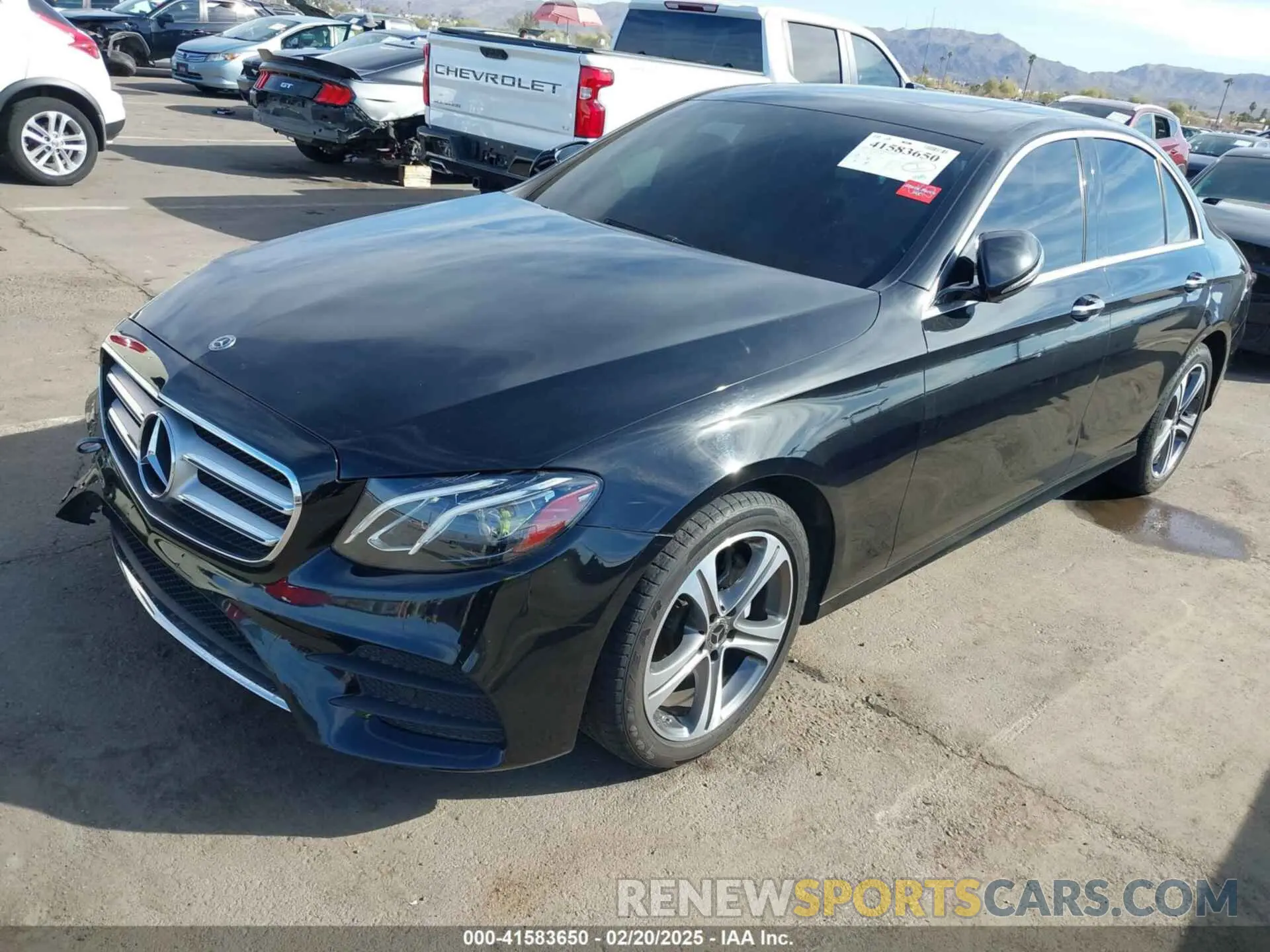 2 Photograph of a damaged car WDDZF4JBXKA549463 MERCEDES-BENZ E 300 2019