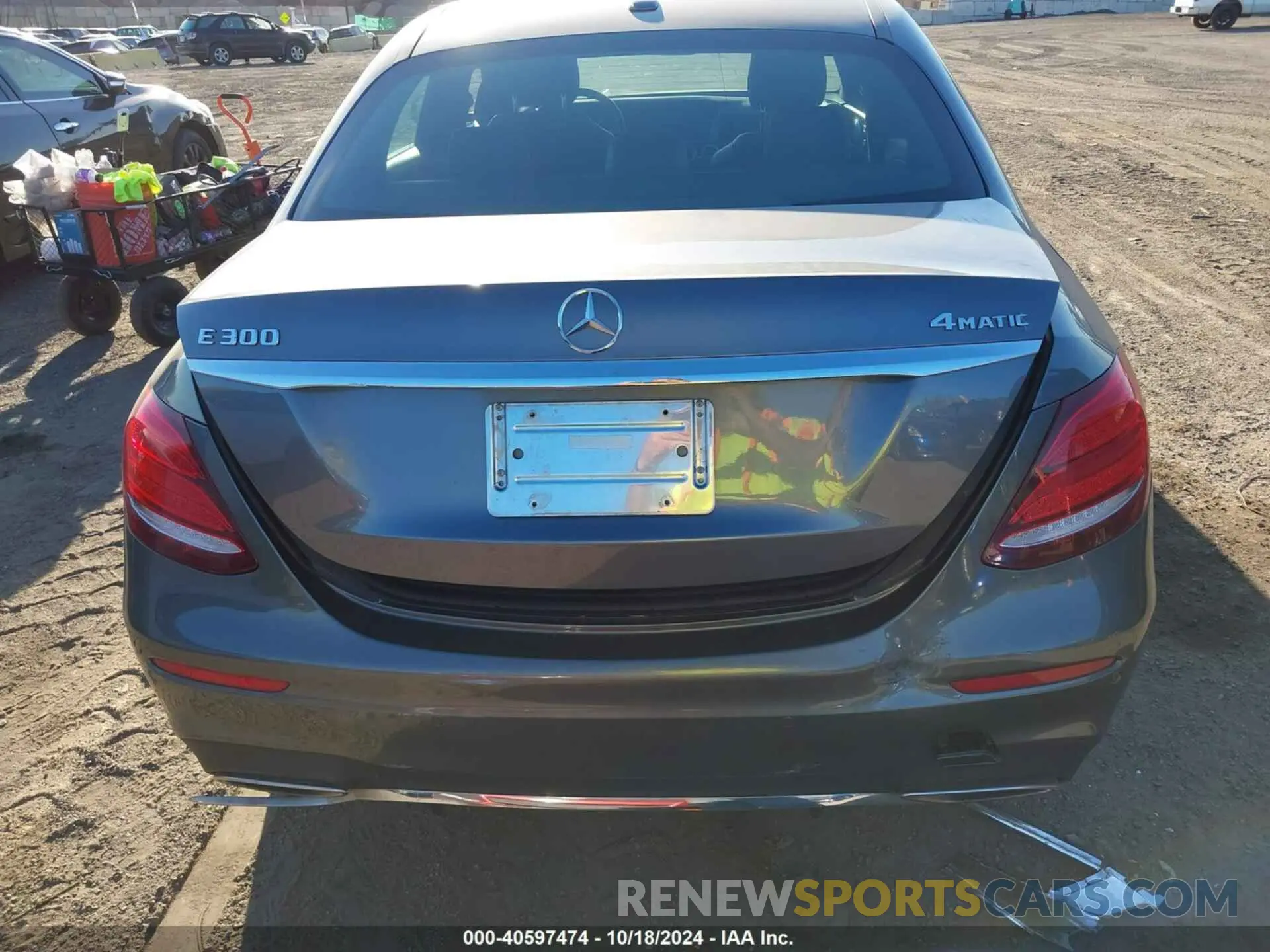 16 Photograph of a damaged car WDDZF4KB0KA512713 MERCEDES-BENZ E 300 2019
