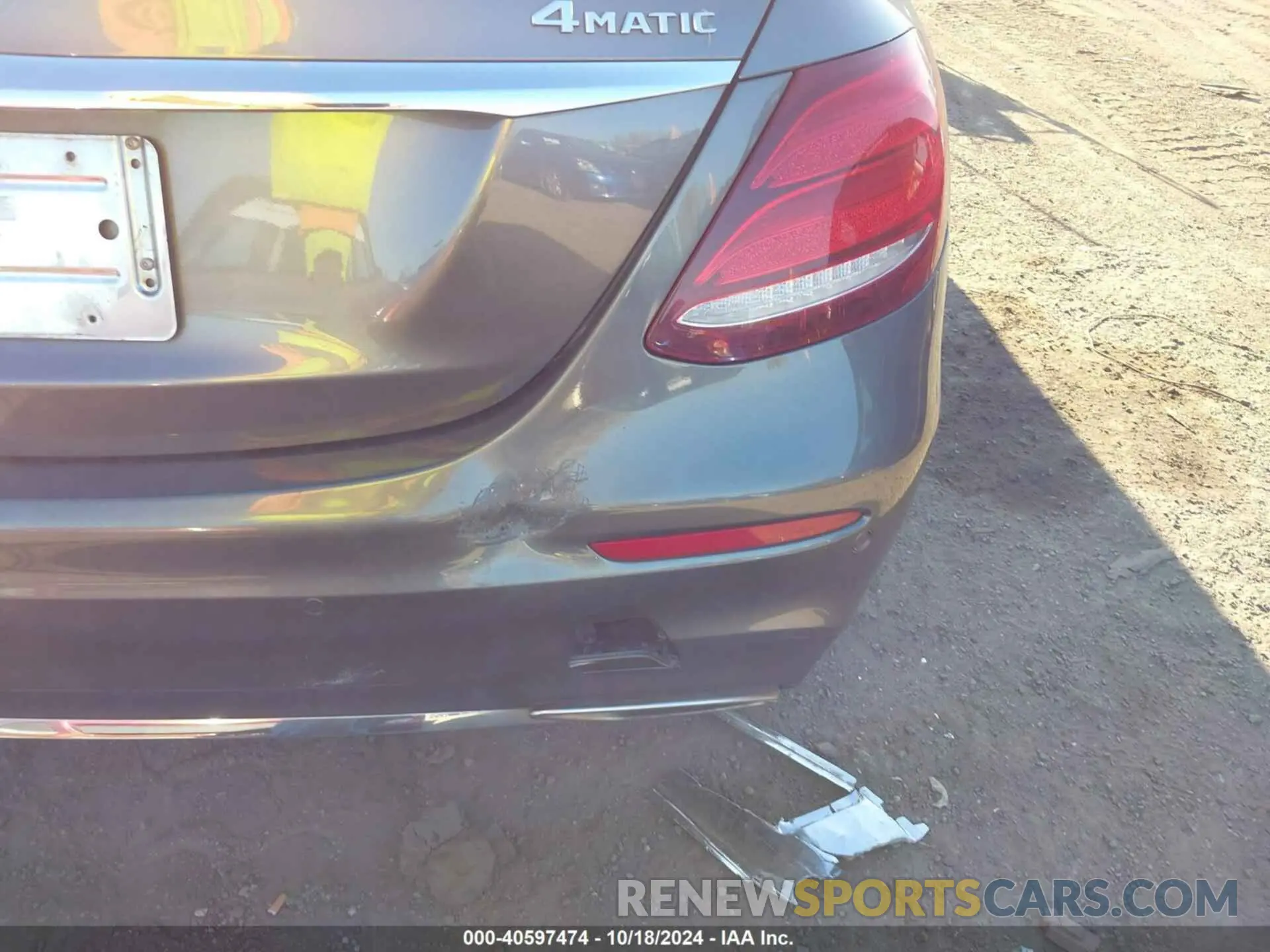 19 Photograph of a damaged car WDDZF4KB0KA512713 MERCEDES-BENZ E 300 2019
