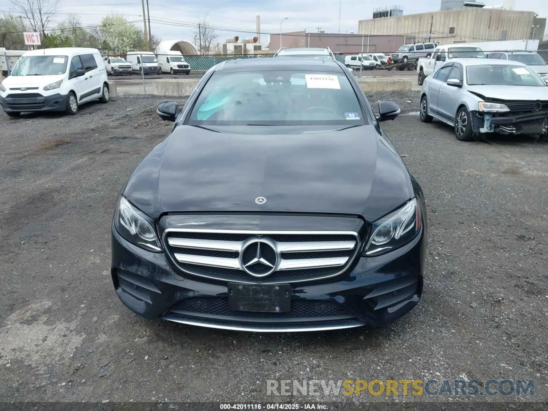 12 Photograph of a damaged car WDDZF4KB0KA545145 MERCEDES-BENZ E 300 2019