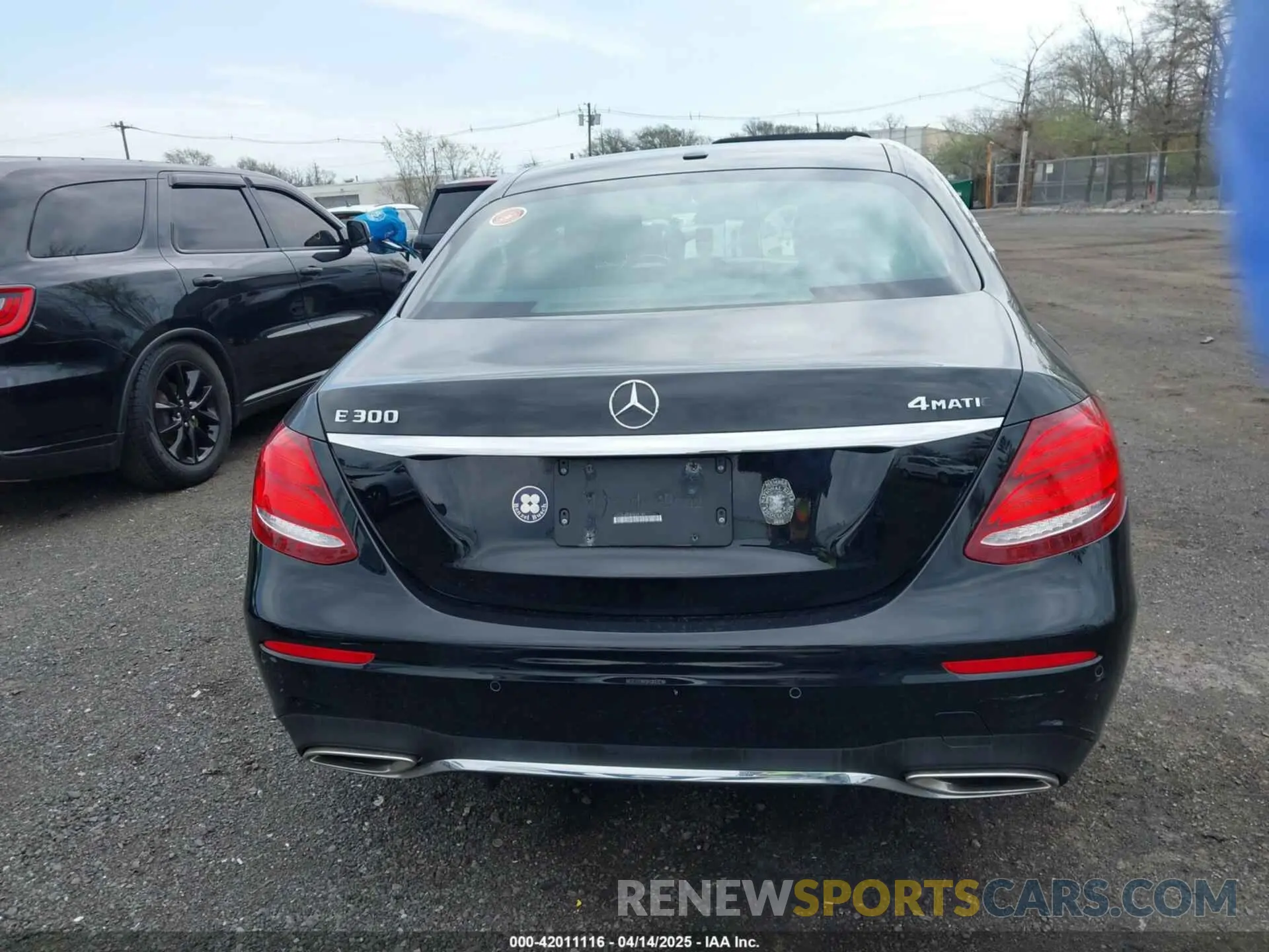 16 Photograph of a damaged car WDDZF4KB0KA545145 MERCEDES-BENZ E 300 2019