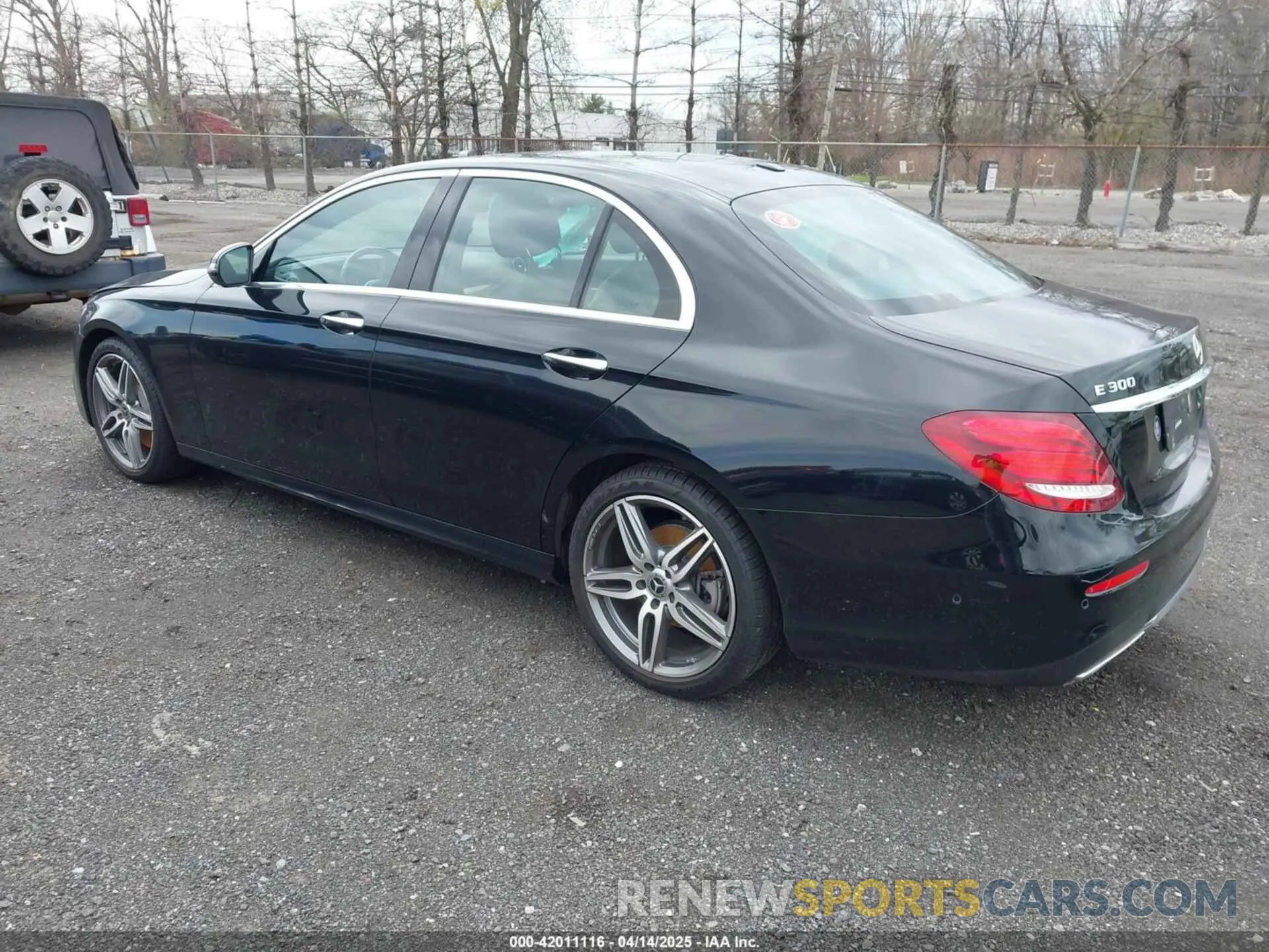 3 Photograph of a damaged car WDDZF4KB0KA545145 MERCEDES-BENZ E 300 2019