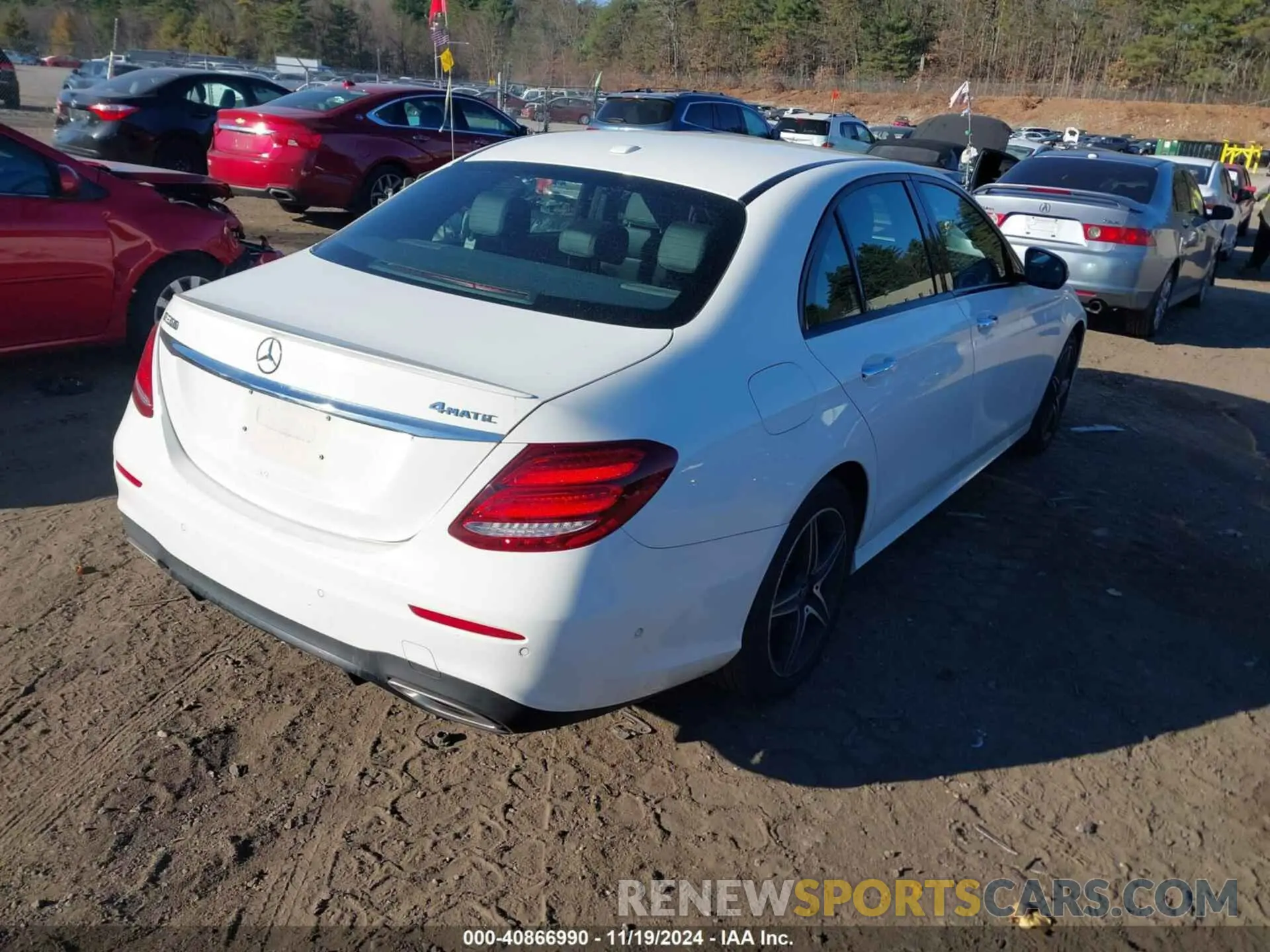 4 Photograph of a damaged car WDDZF4KB1KA551388 MERCEDES-BENZ E 300 2019