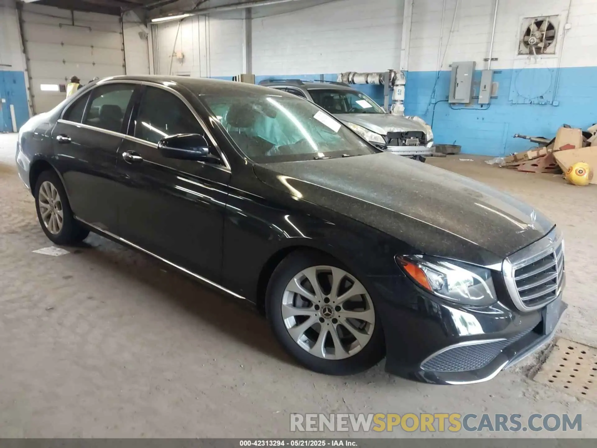 1 Photograph of a damaged car WDDZF4KB2KA577059 MERCEDES-BENZ E 300 2019