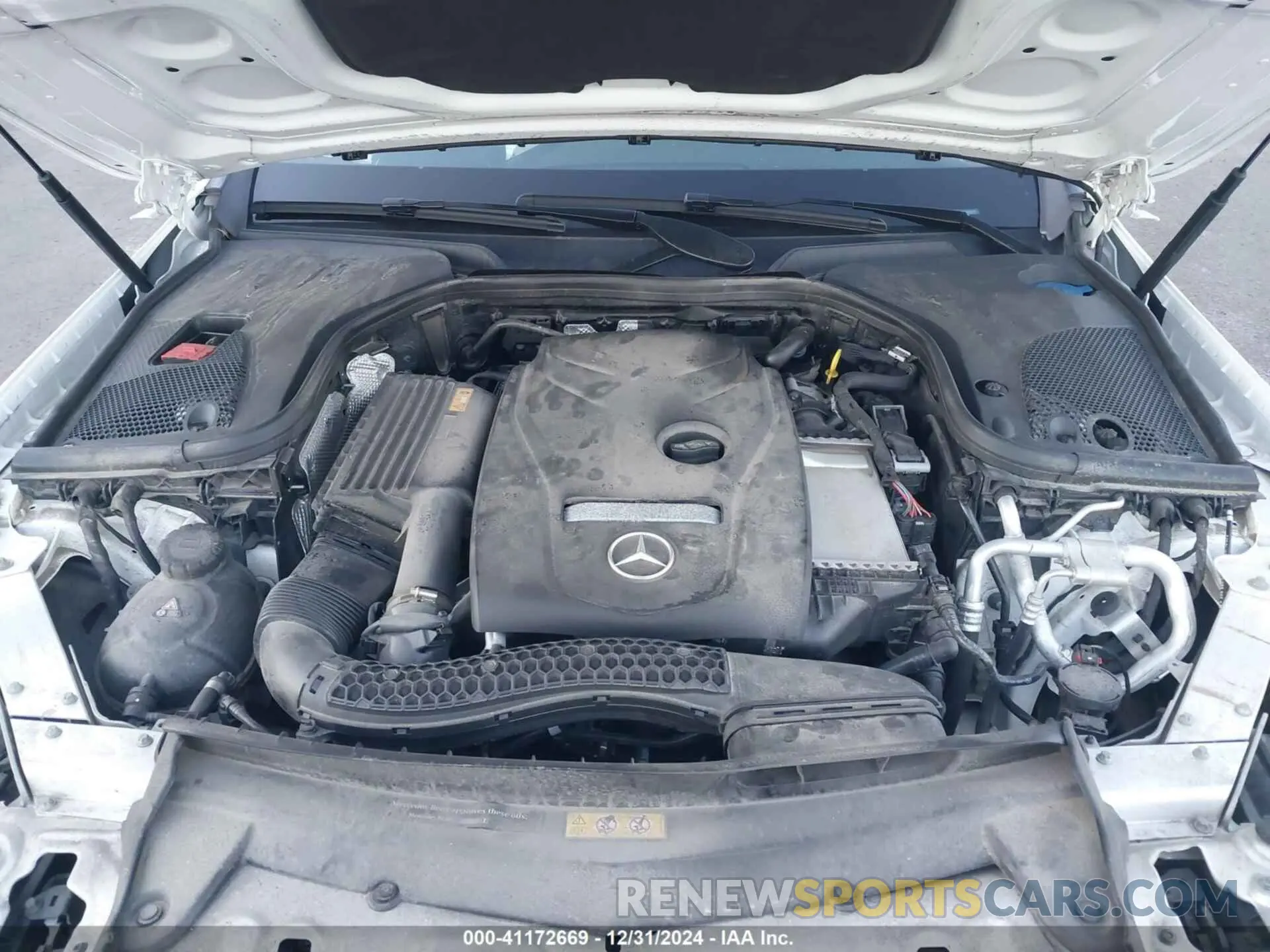10 Photograph of a damaged car WDDZF4KB2KA609220 MERCEDES-BENZ E 300 2019