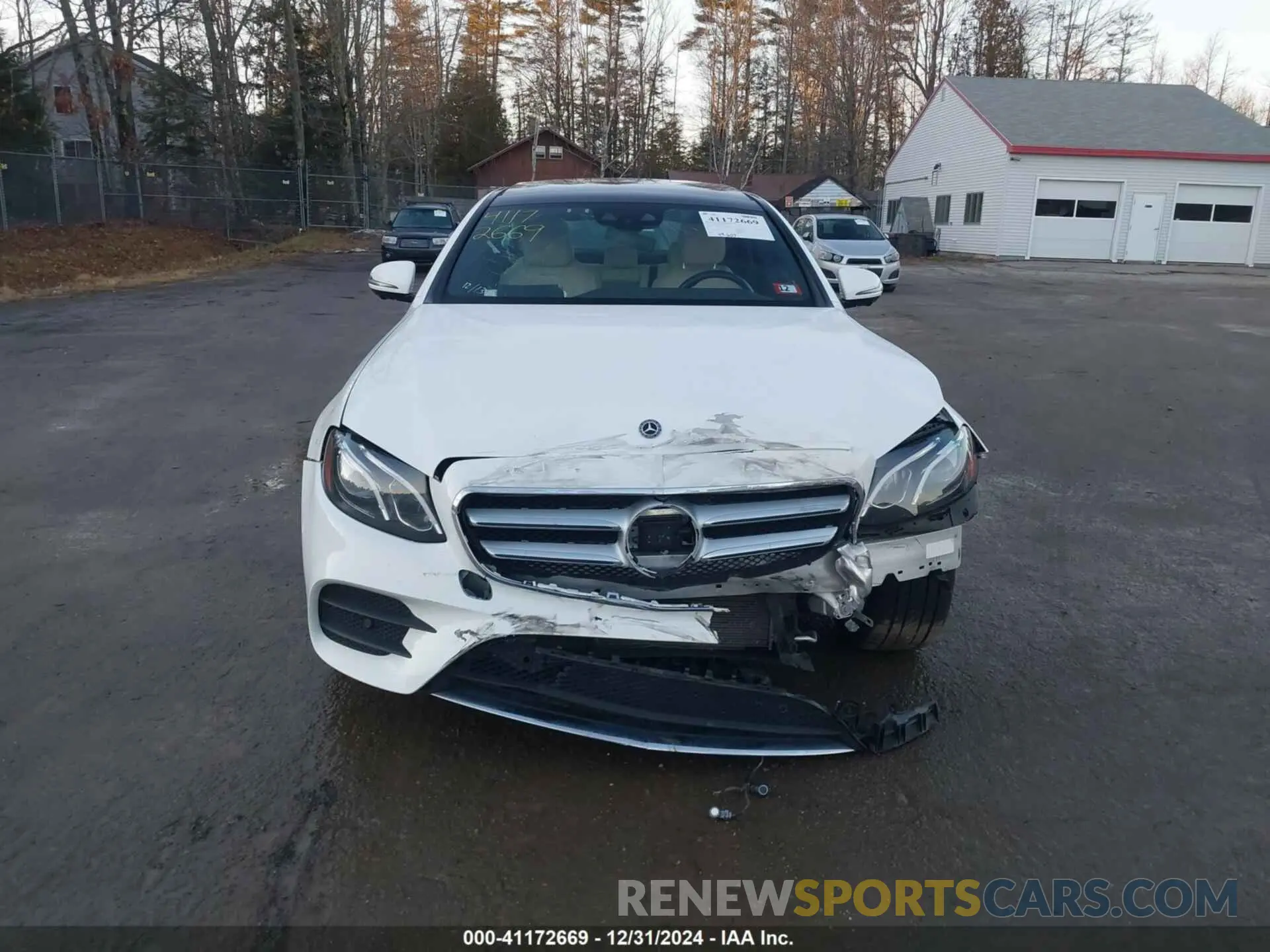 11 Photograph of a damaged car WDDZF4KB2KA609220 MERCEDES-BENZ E 300 2019